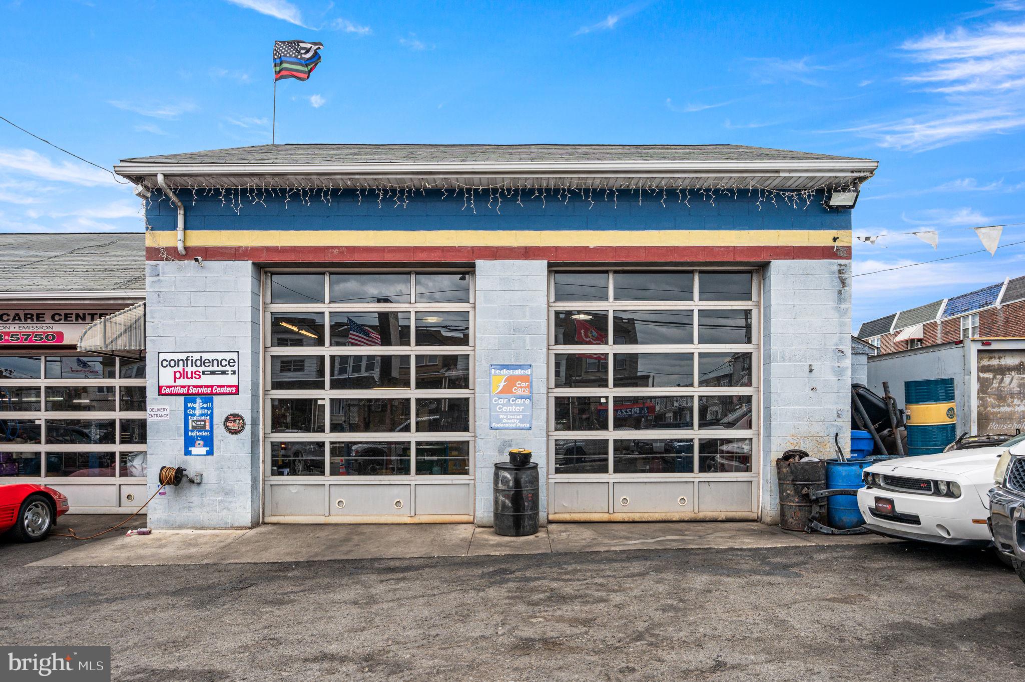 HOLMESBURG - Commercial Sale