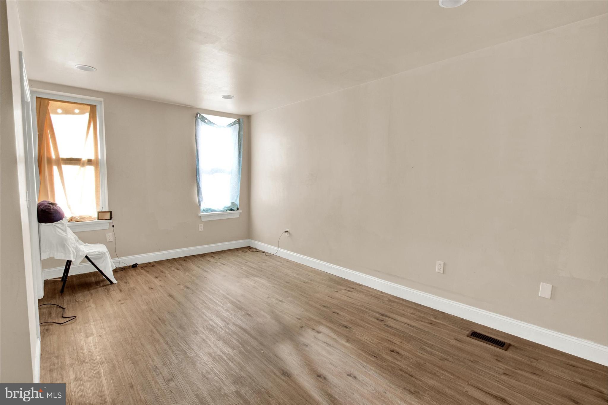 READING - Residential Lease