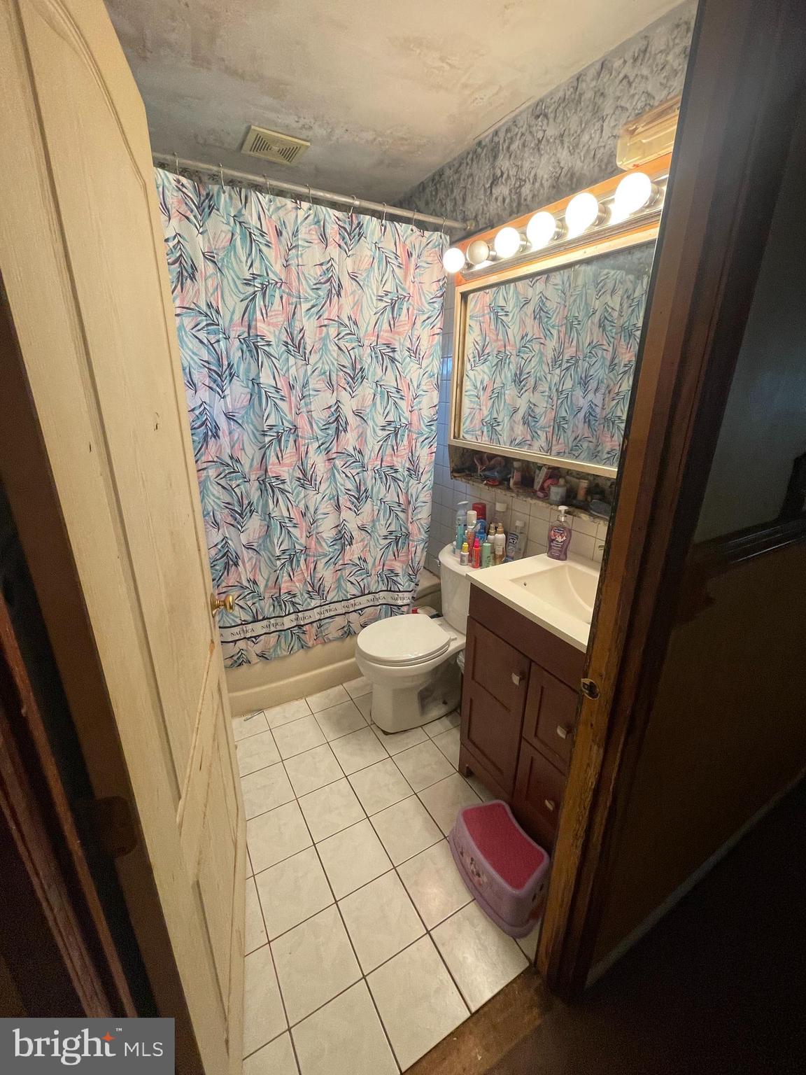 DOGWOOD HOLLOW - Residential