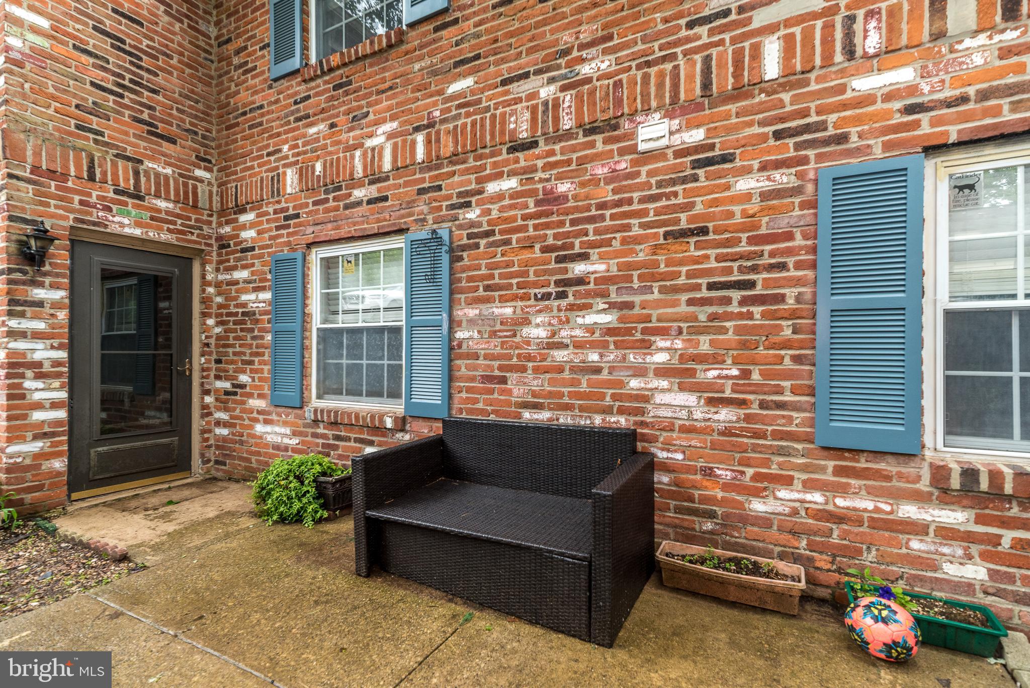 CHATHAM VIL OF TOW - Residential Lease