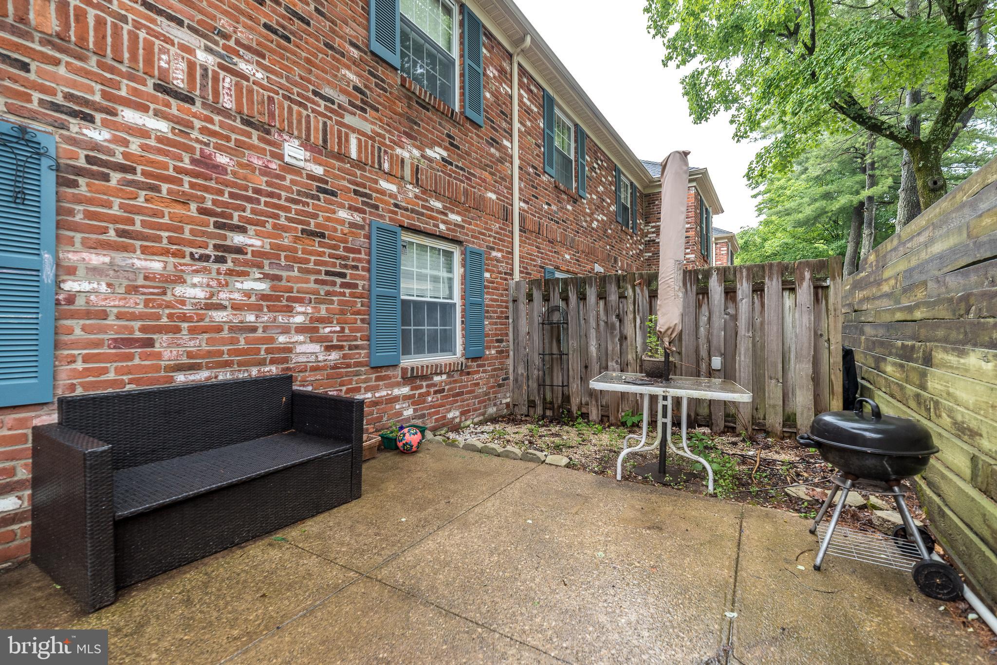 CHATHAM VIL OF TOW - Residential Lease