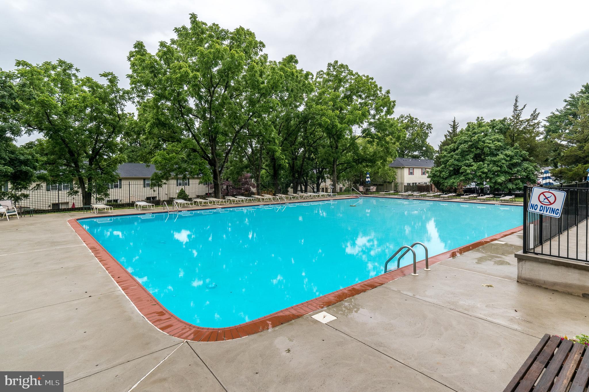 CHATHAM VIL OF TOW - Residential Lease