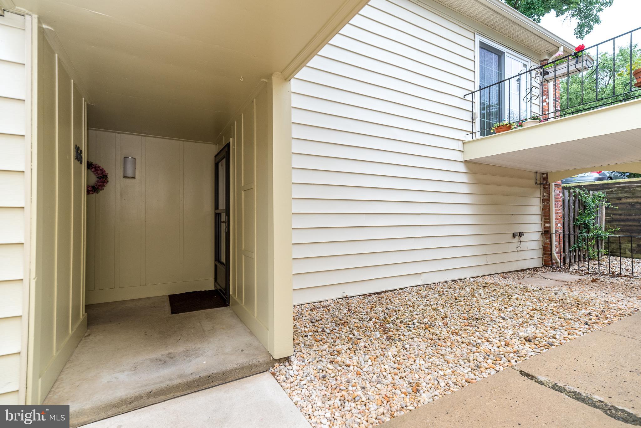 CHATHAM VIL OF TOW - Residential Lease