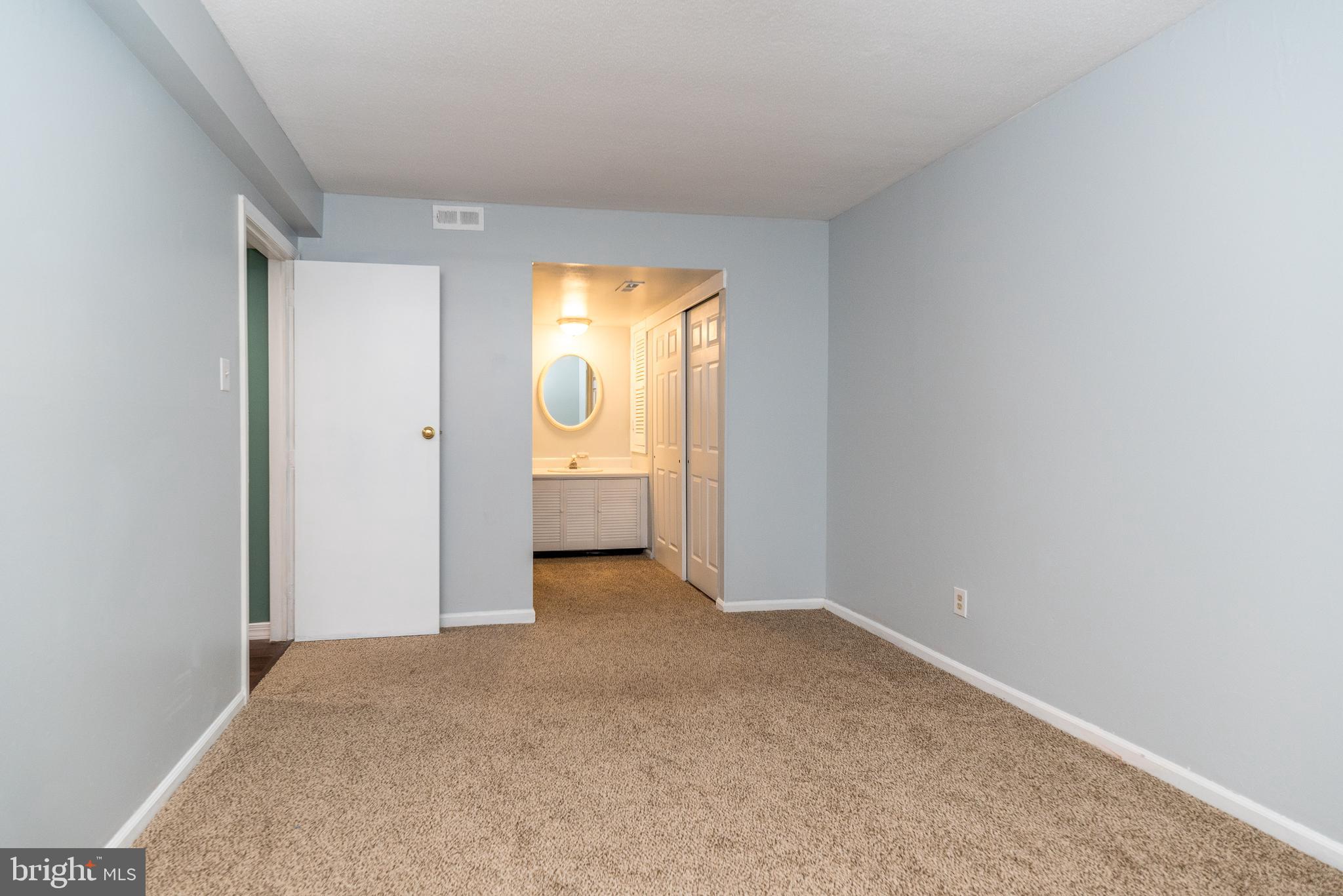 CHATHAM VIL OF TOW - Residential Lease