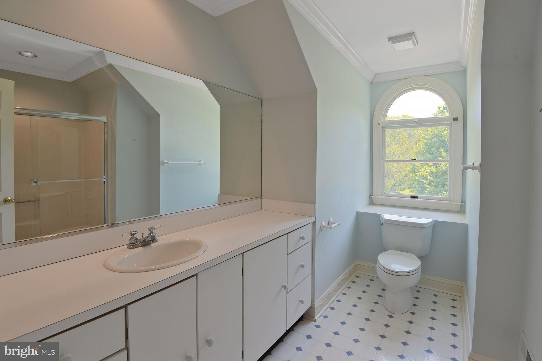 ROYAL OAK - Residential