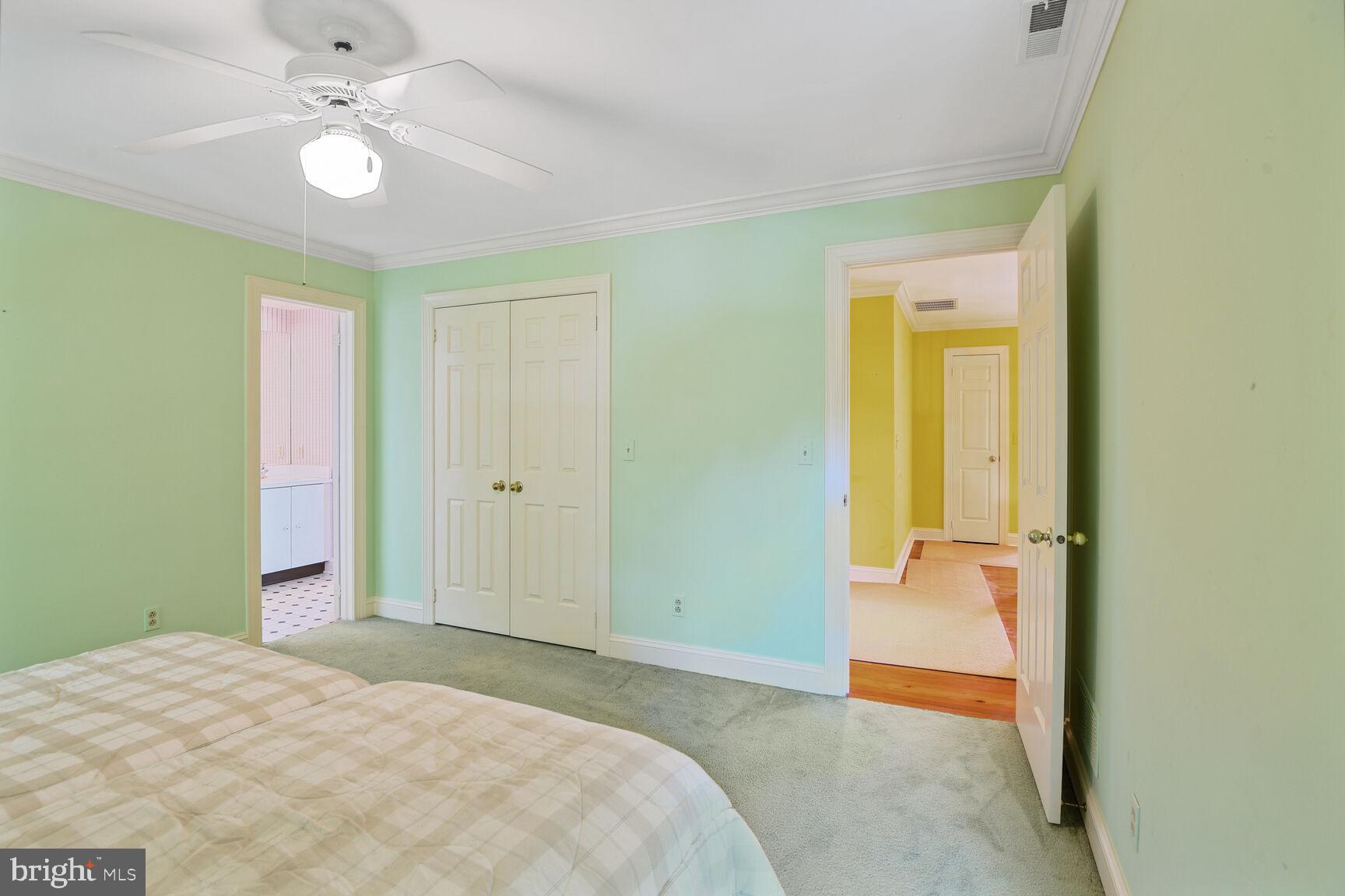 ROYAL OAK - Residential