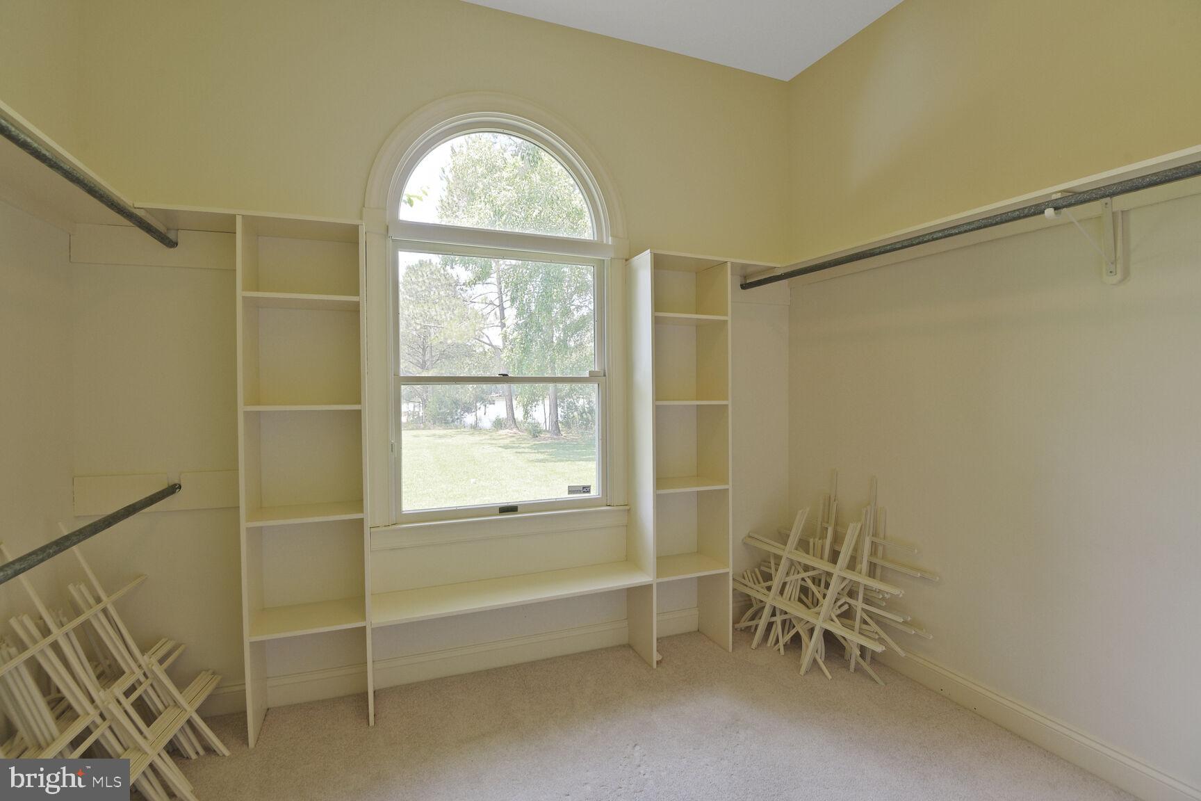 ROYAL OAK - Residential