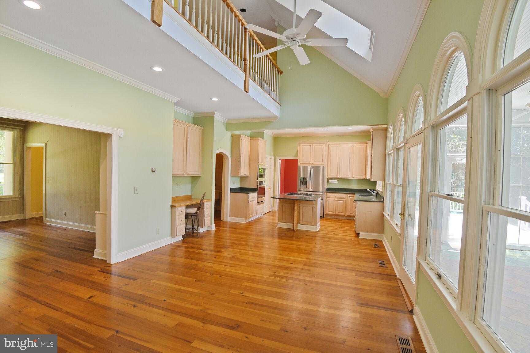 ROYAL OAK - Residential