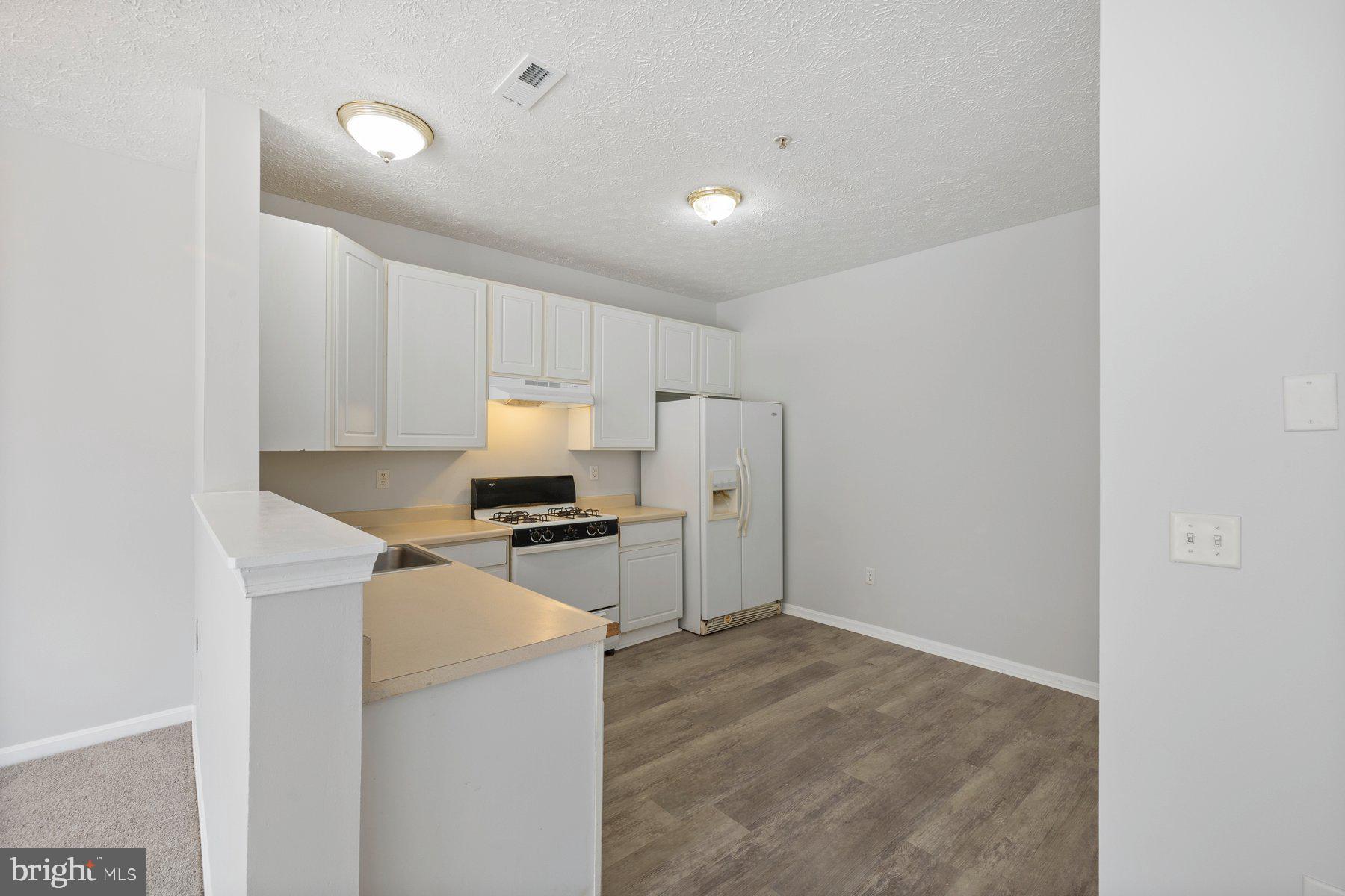1610 BRIARVIEW COURT 61