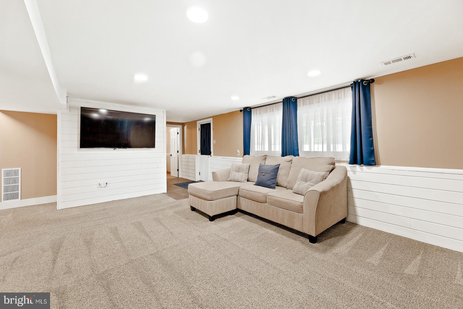 PALOMINO FARMS - Residential