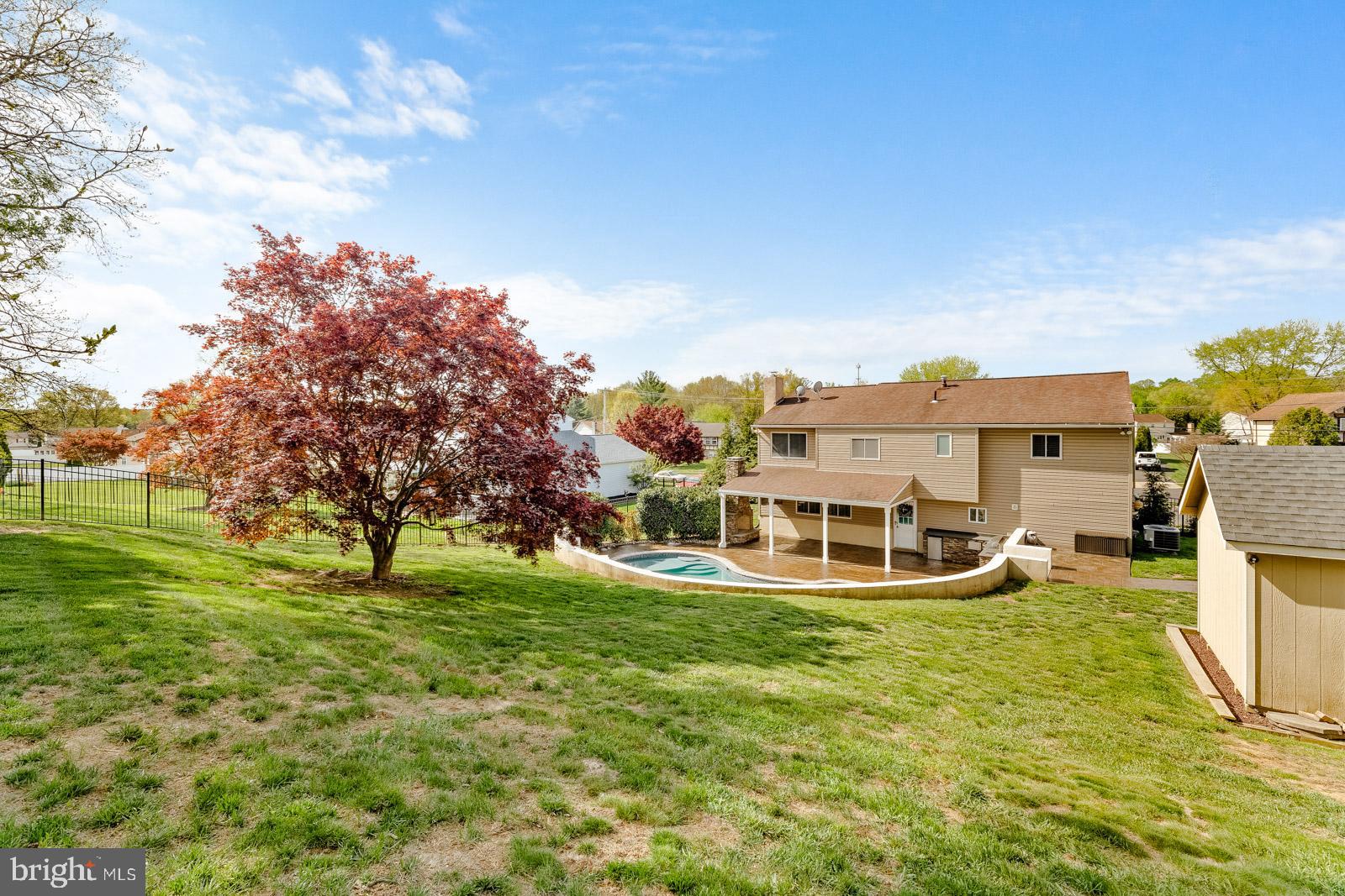 PALOMINO FARMS - Residential