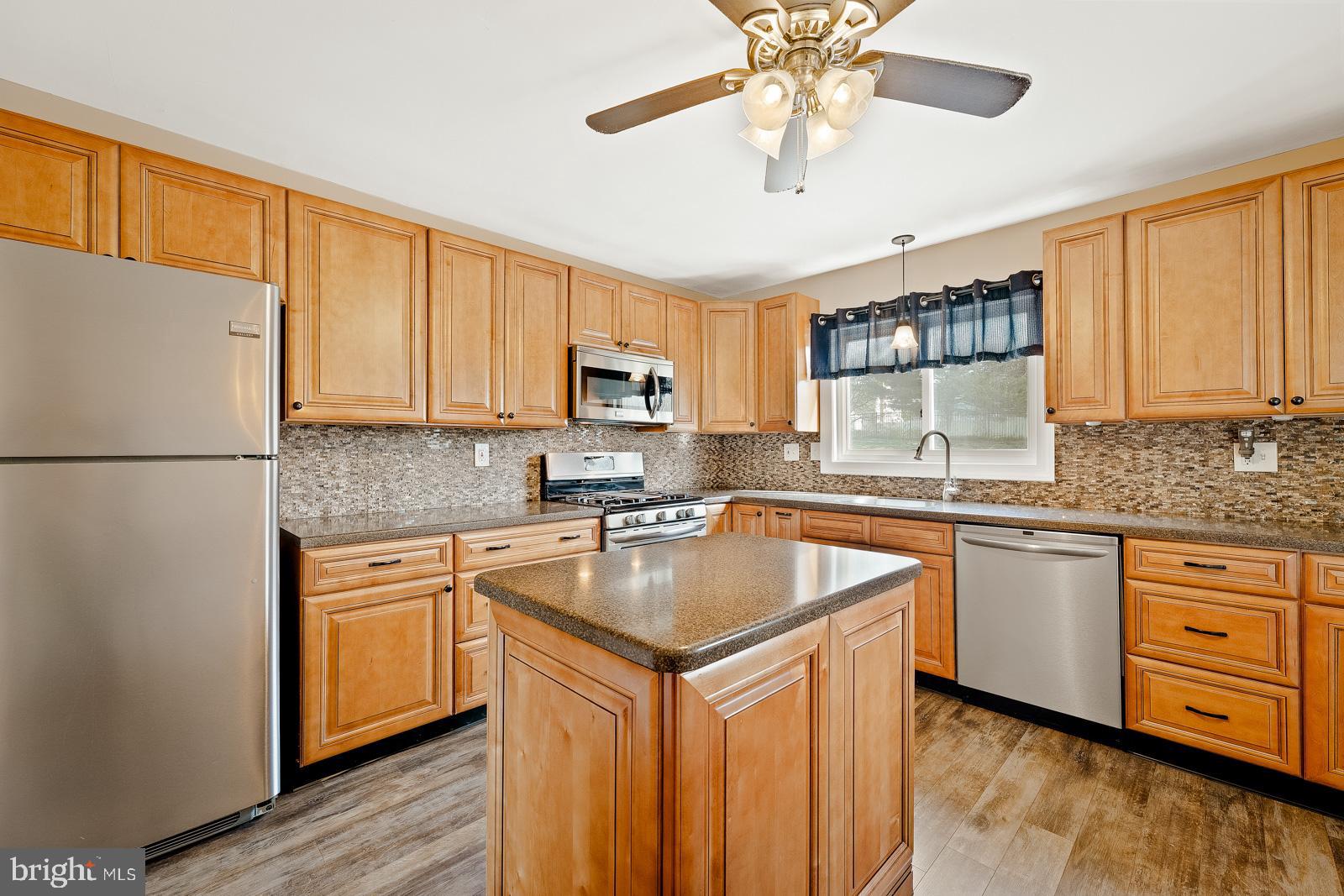 PALOMINO FARMS - Residential