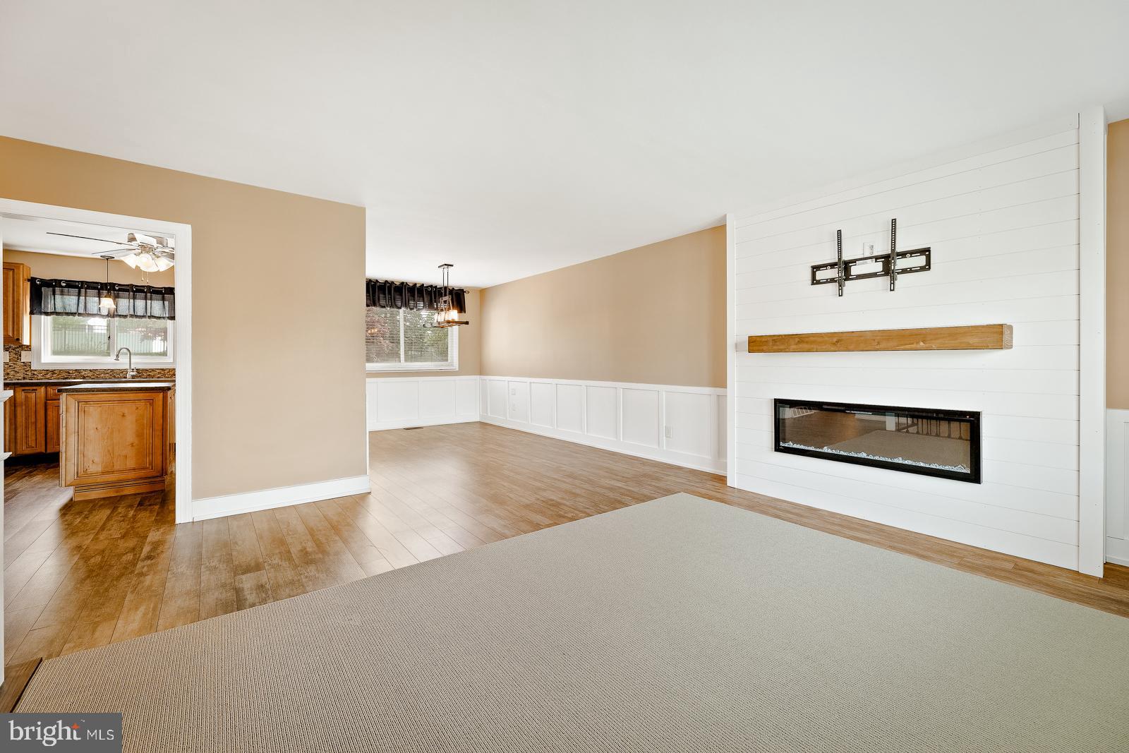 PALOMINO FARMS - Residential