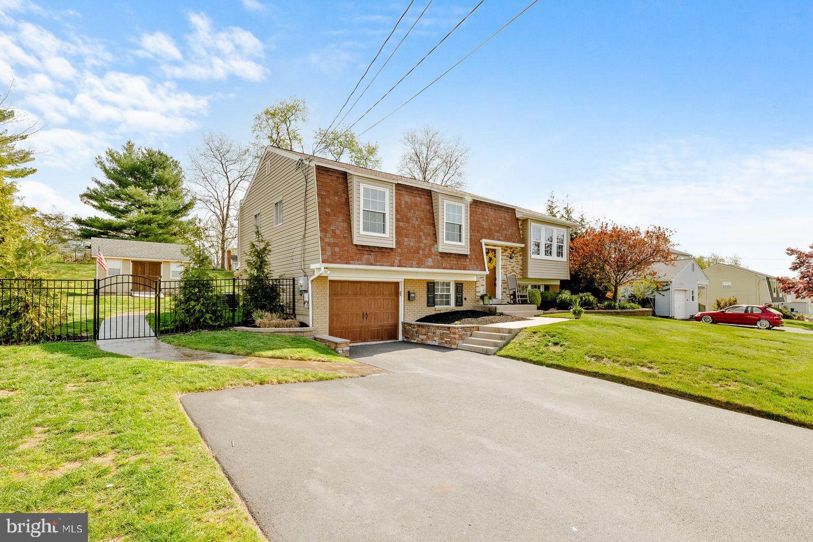 PALOMINO FARMS - Residential