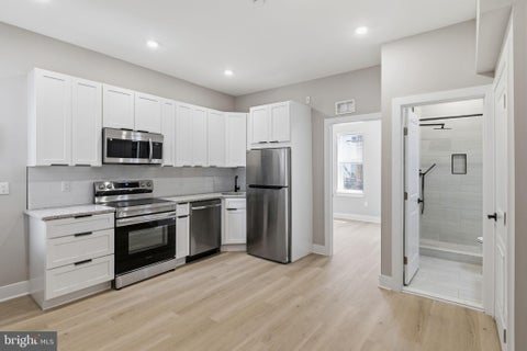 Condo For Rent - 856 N 19th Street #3<br/> PHILADELPHIA, PA 19130