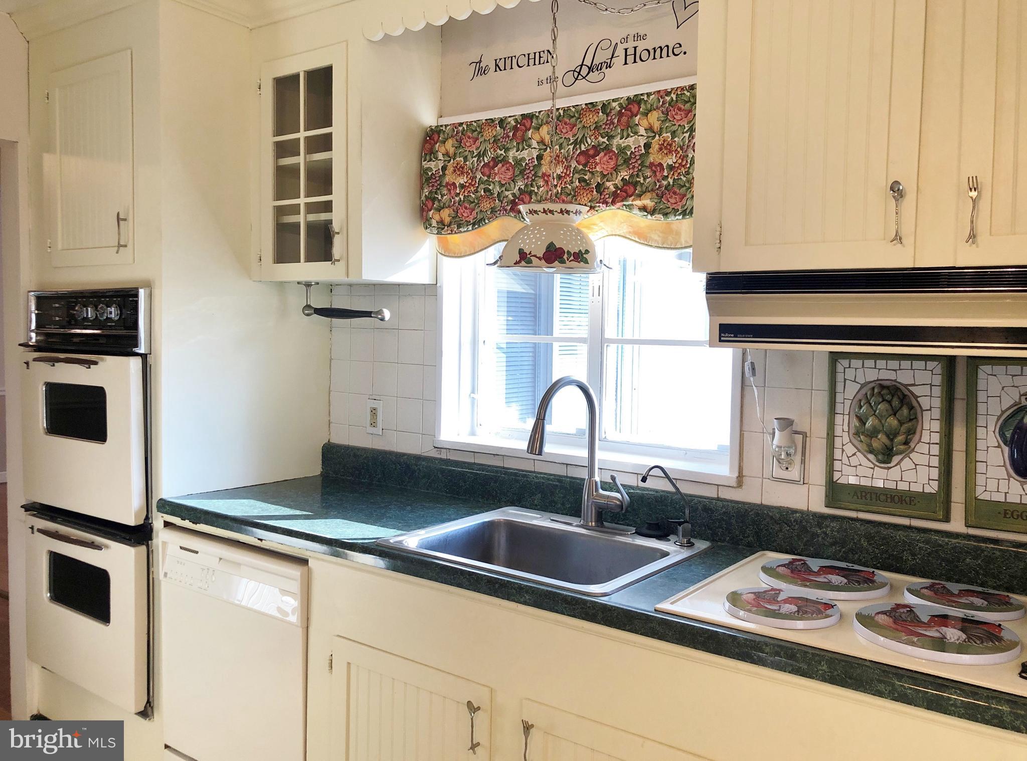 VIRGINIA HILLS - Residential