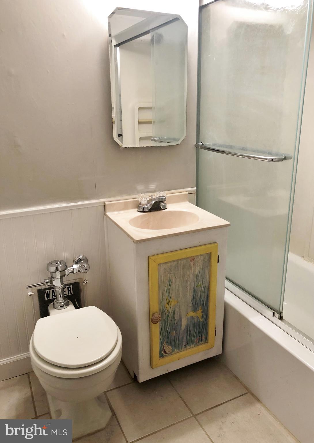 VIRGINIA HILLS - Residential