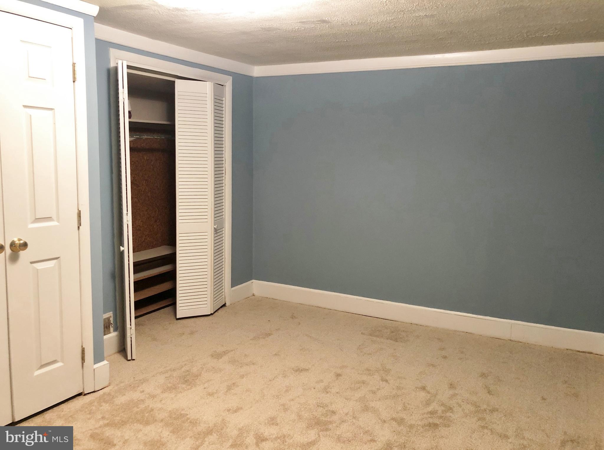 VIRGINIA HILLS - Residential