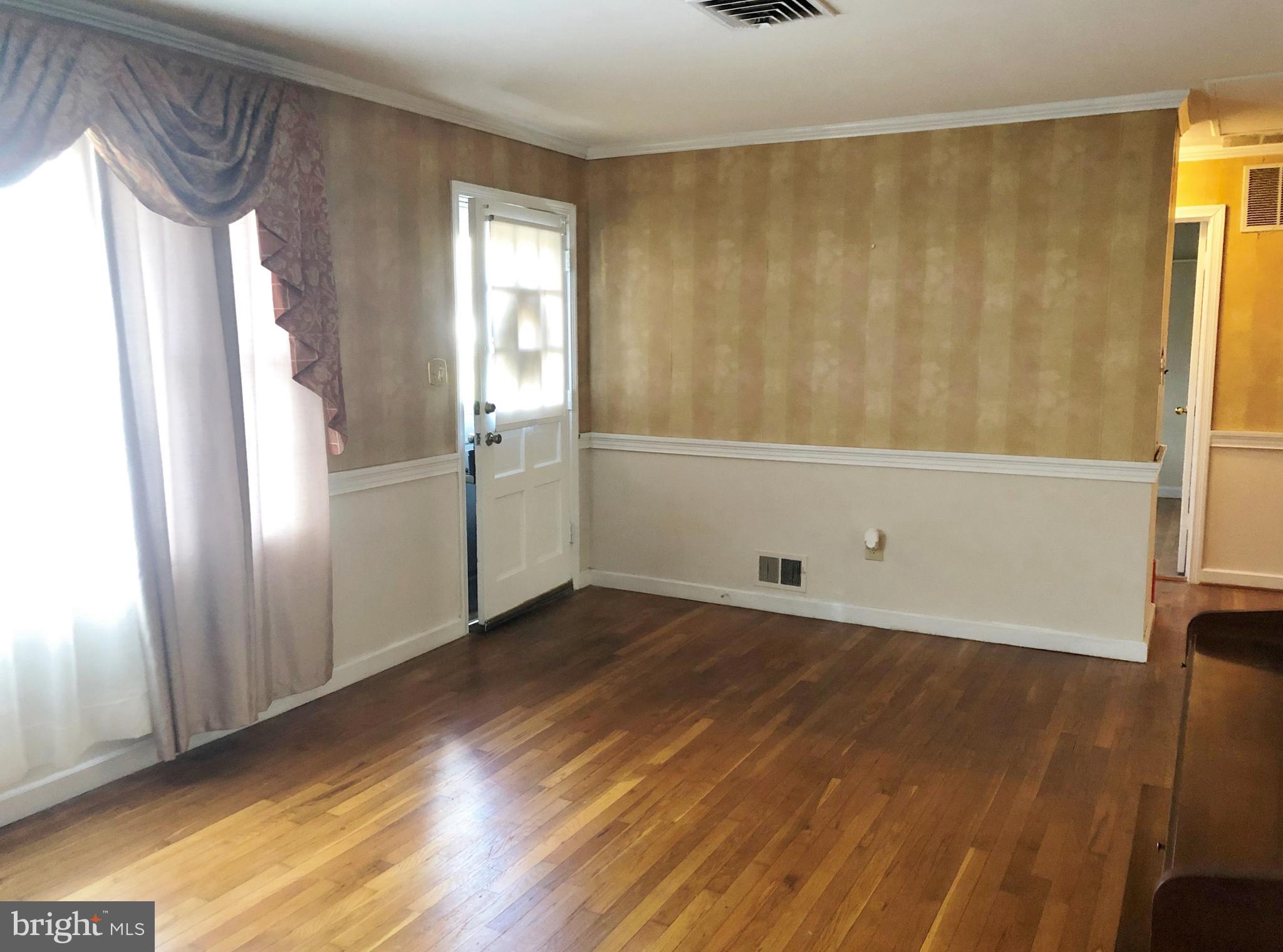 VIRGINIA HILLS - Residential