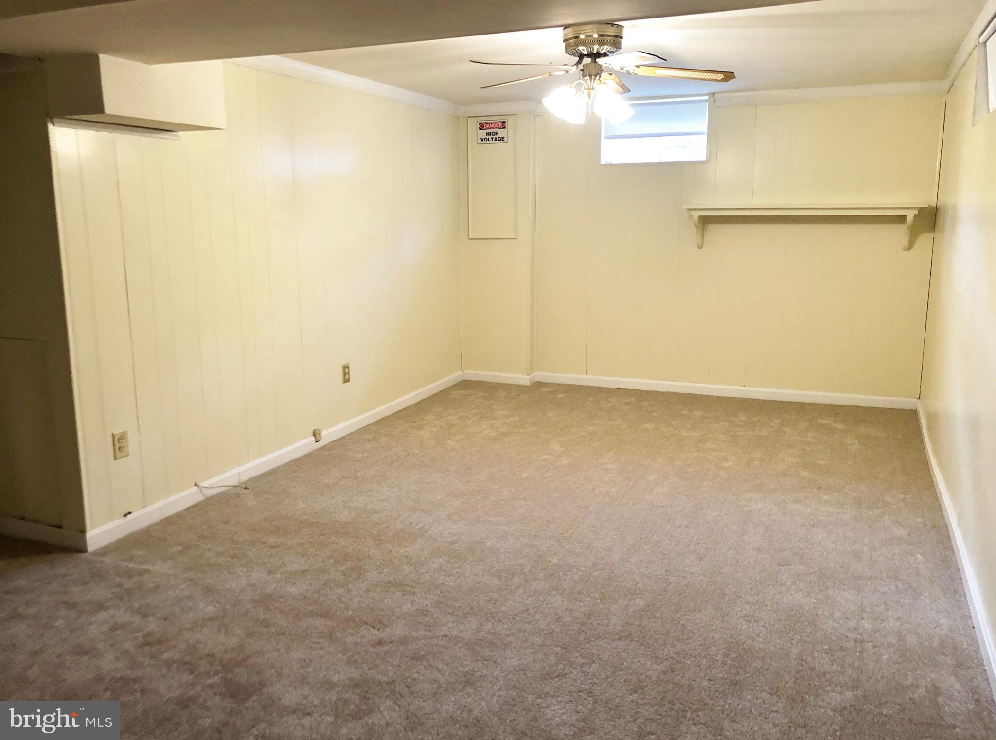 VIRGINIA HILLS - Residential