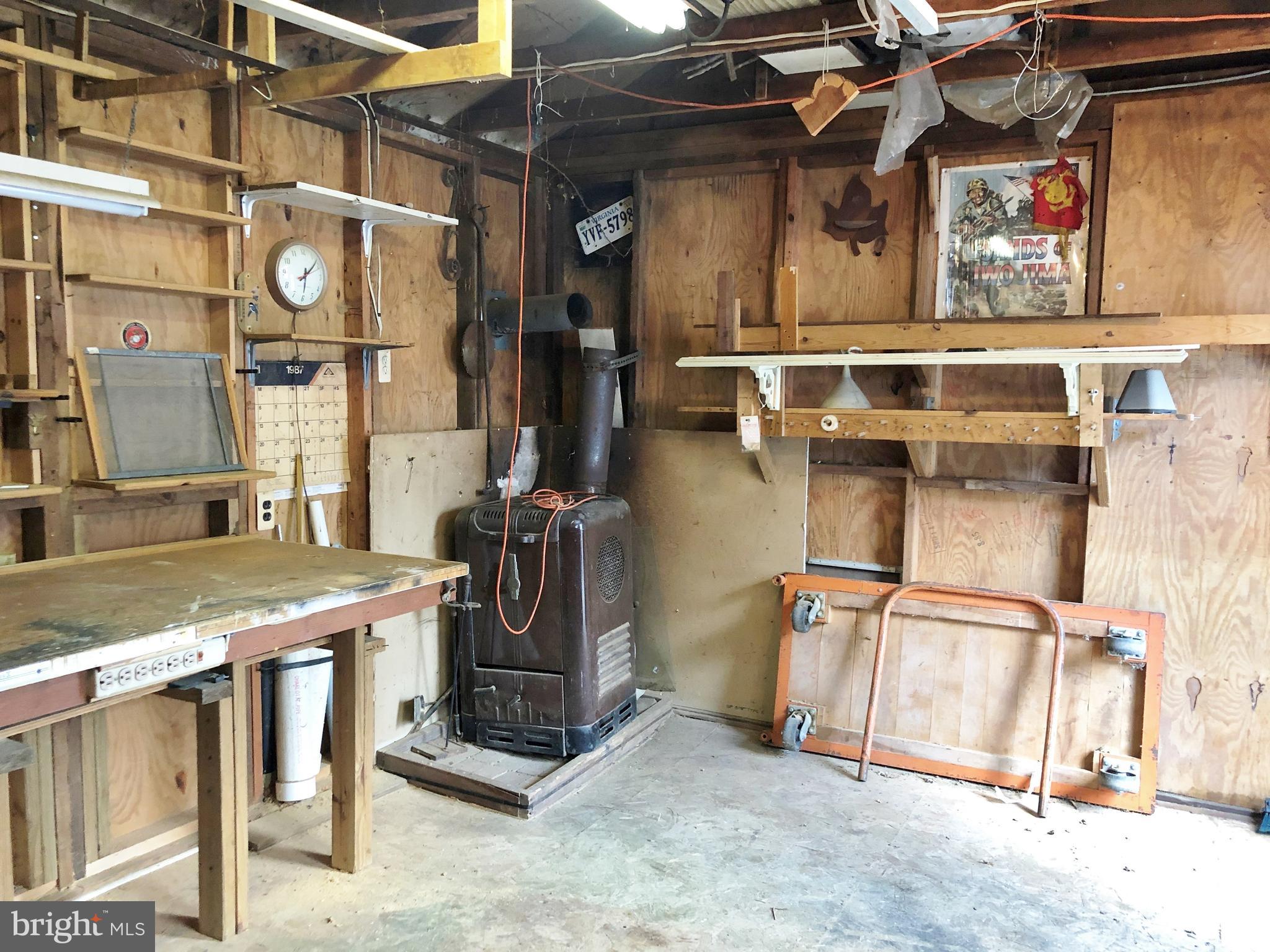 VIRGINIA HILLS - Residential