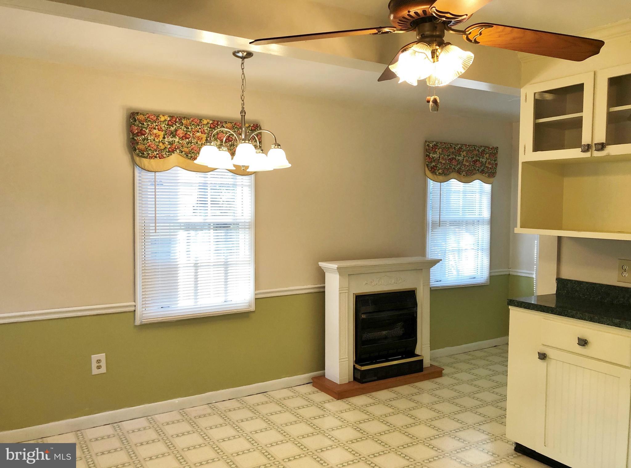 VIRGINIA HILLS - Residential