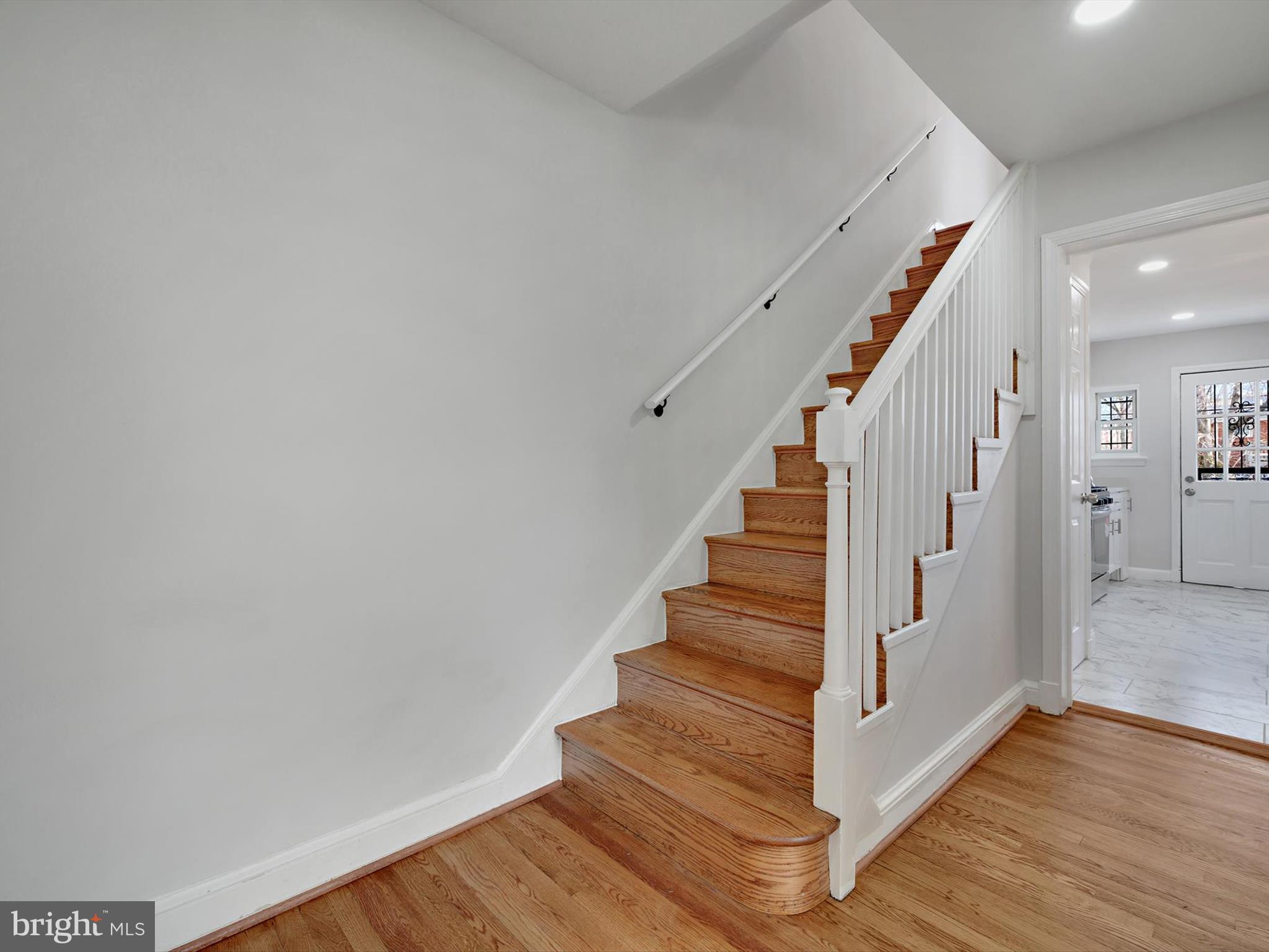 80 55TH STREET SE