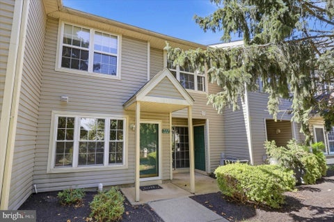Townhouse For Rent - 722 Gilbert Place<br/> Montgomery County, COLLEGEVILLE, PA 19426