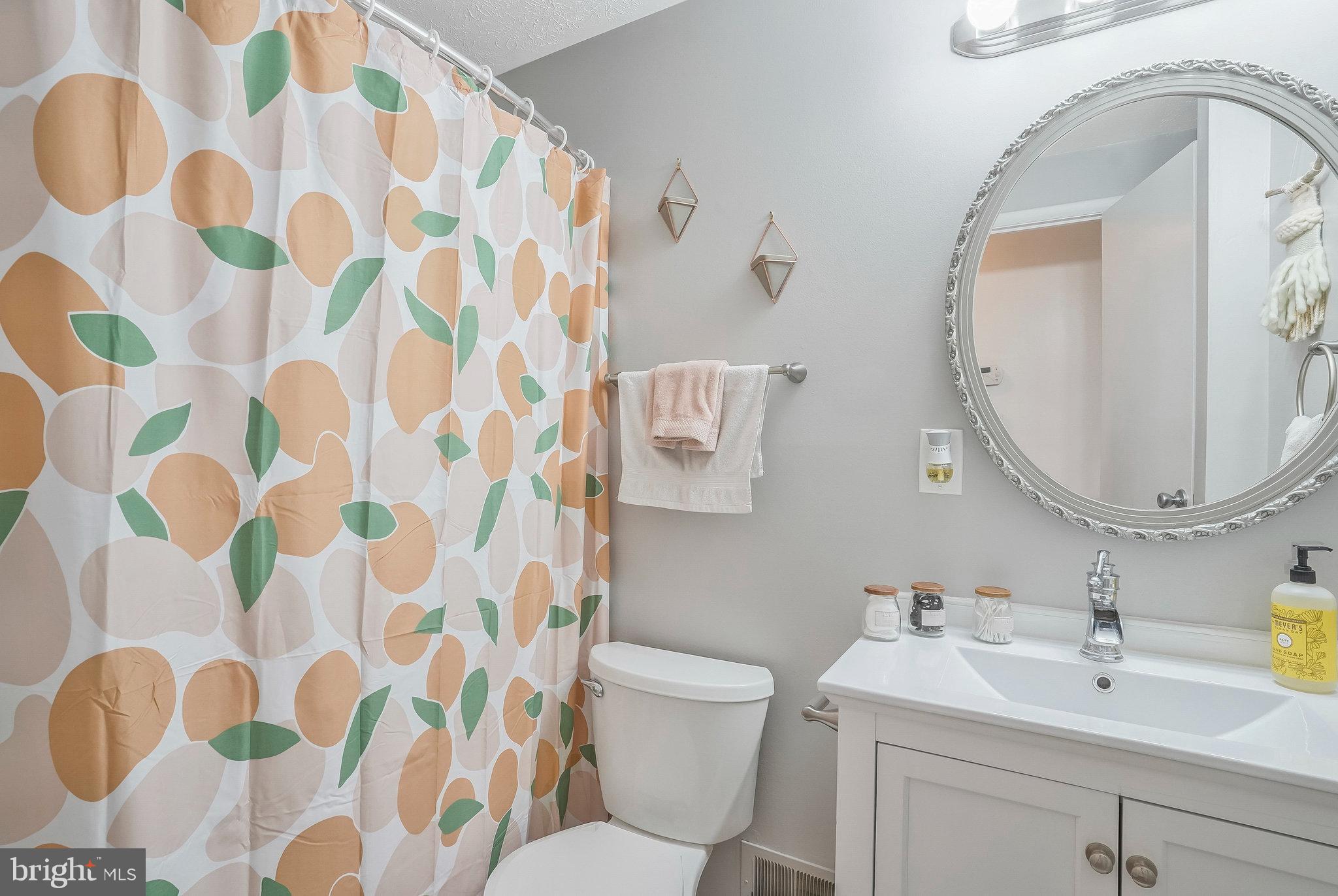 POINT OF WOODS - Residential