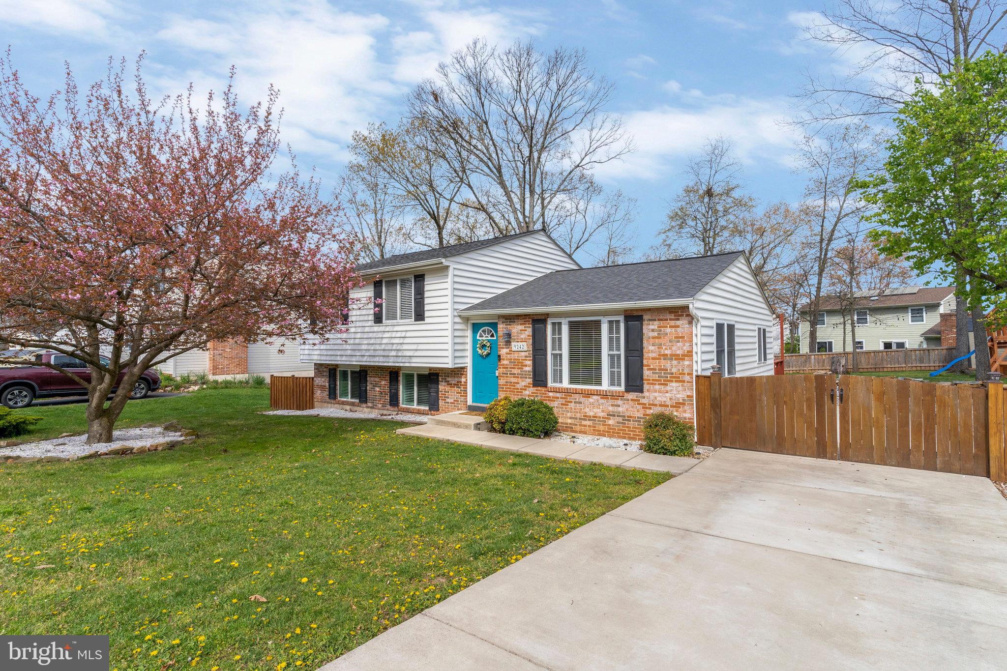 POINT OF WOODS - Residential