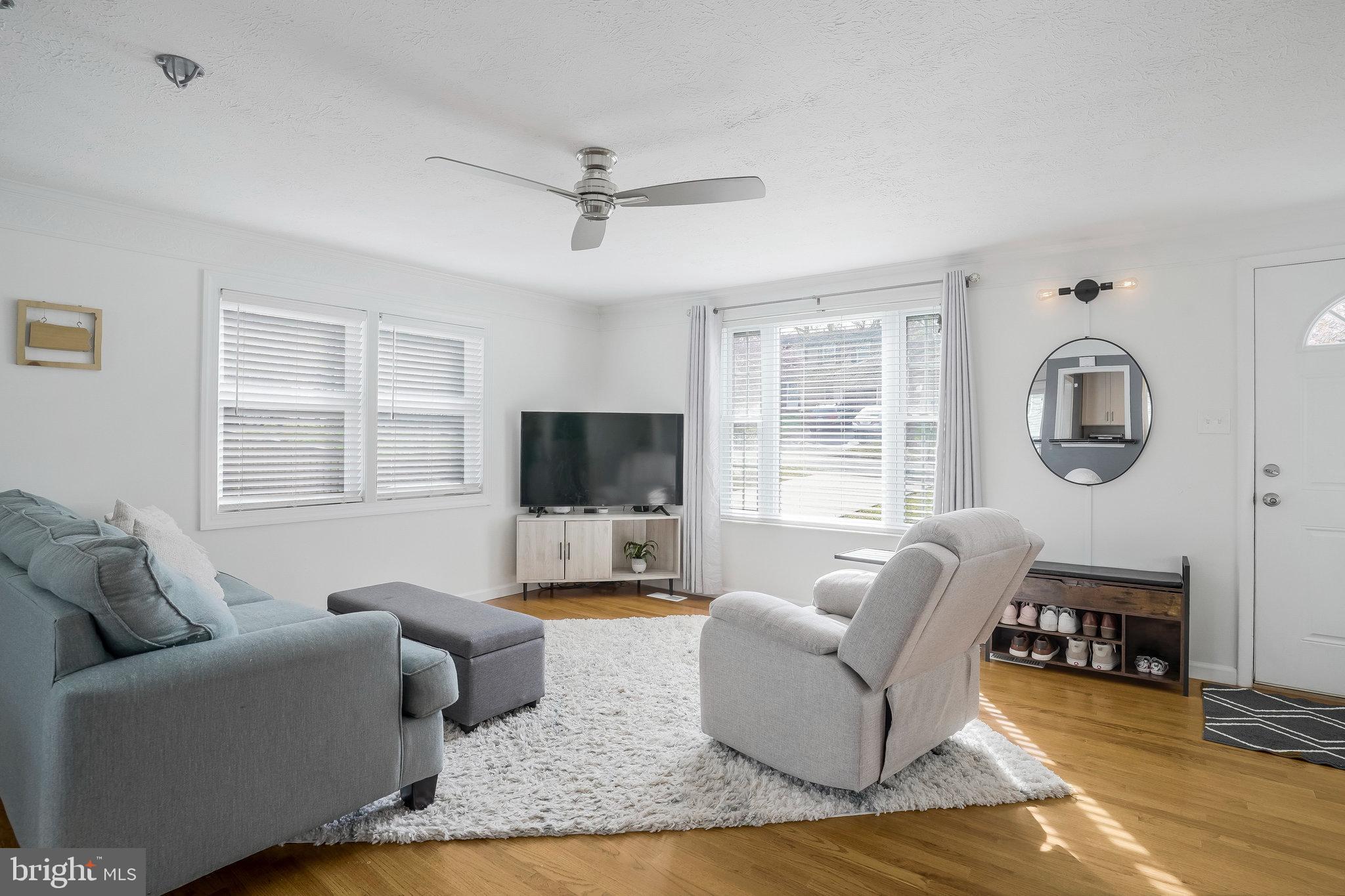 POINT OF WOODS - Residential