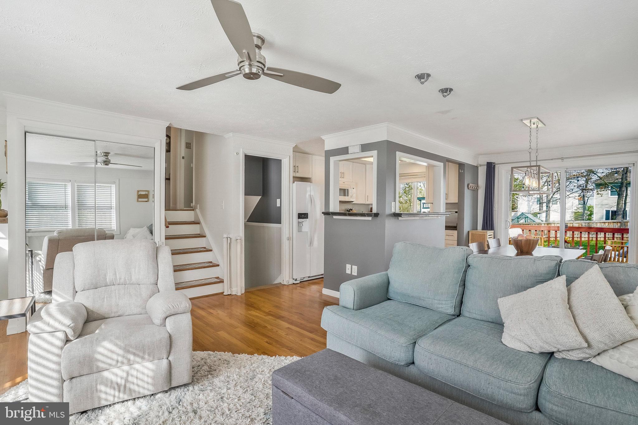 POINT OF WOODS - Residential