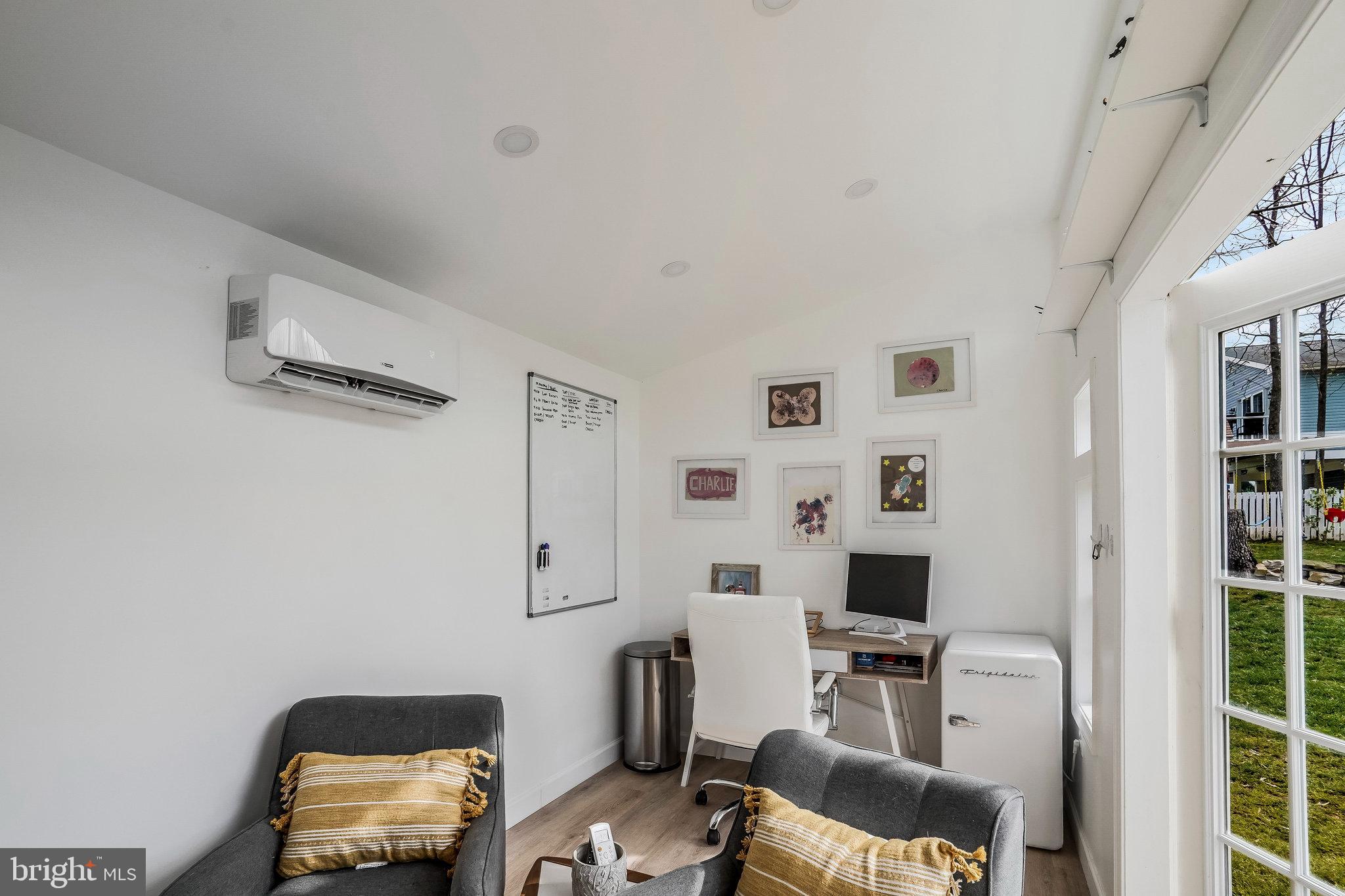 POINT OF WOODS - Residential