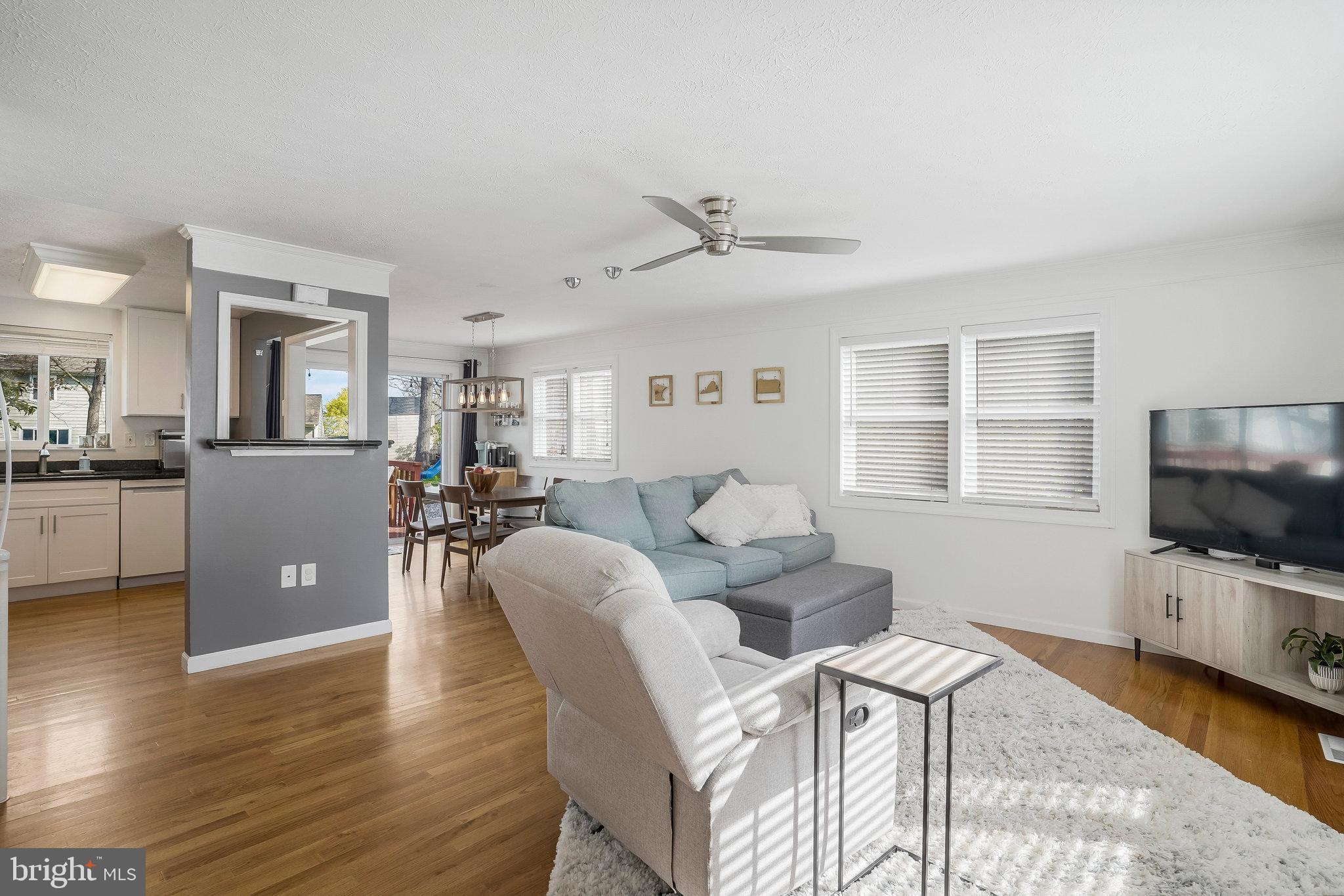 POINT OF WOODS - Residential