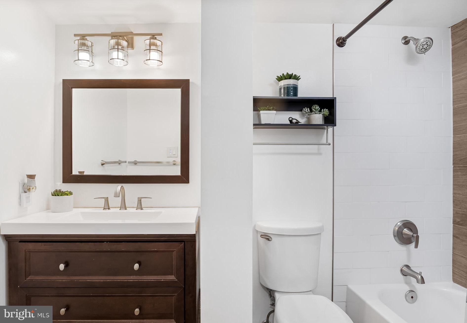 VILLAGE OF HICKORY RIDGE - Residential