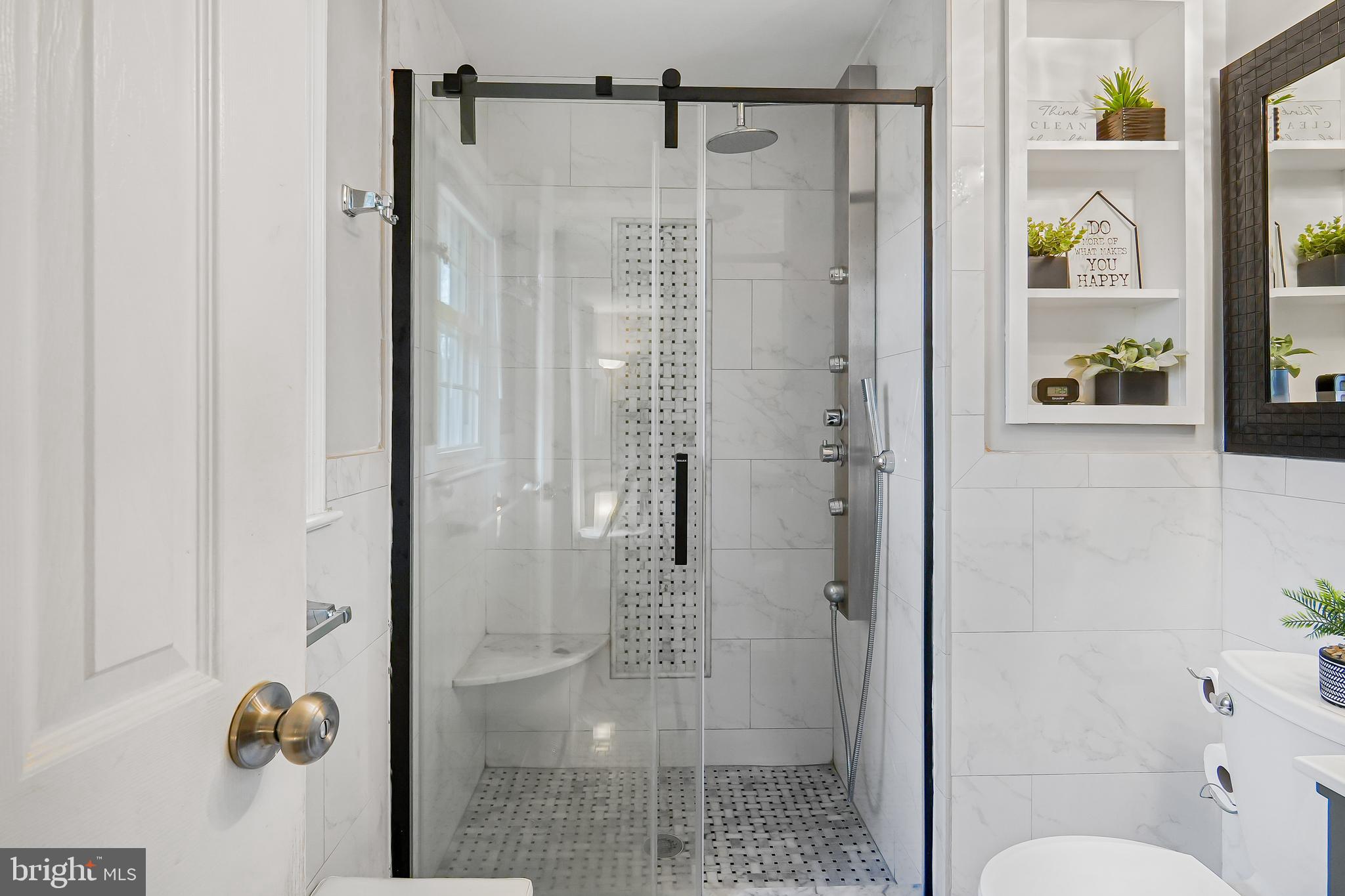 VILLAGE OF HICKORY RIDGE - Residential