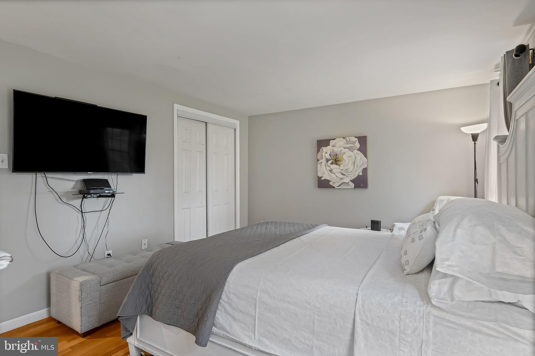 VILLAGE OF HICKORY RIDGE - Residential