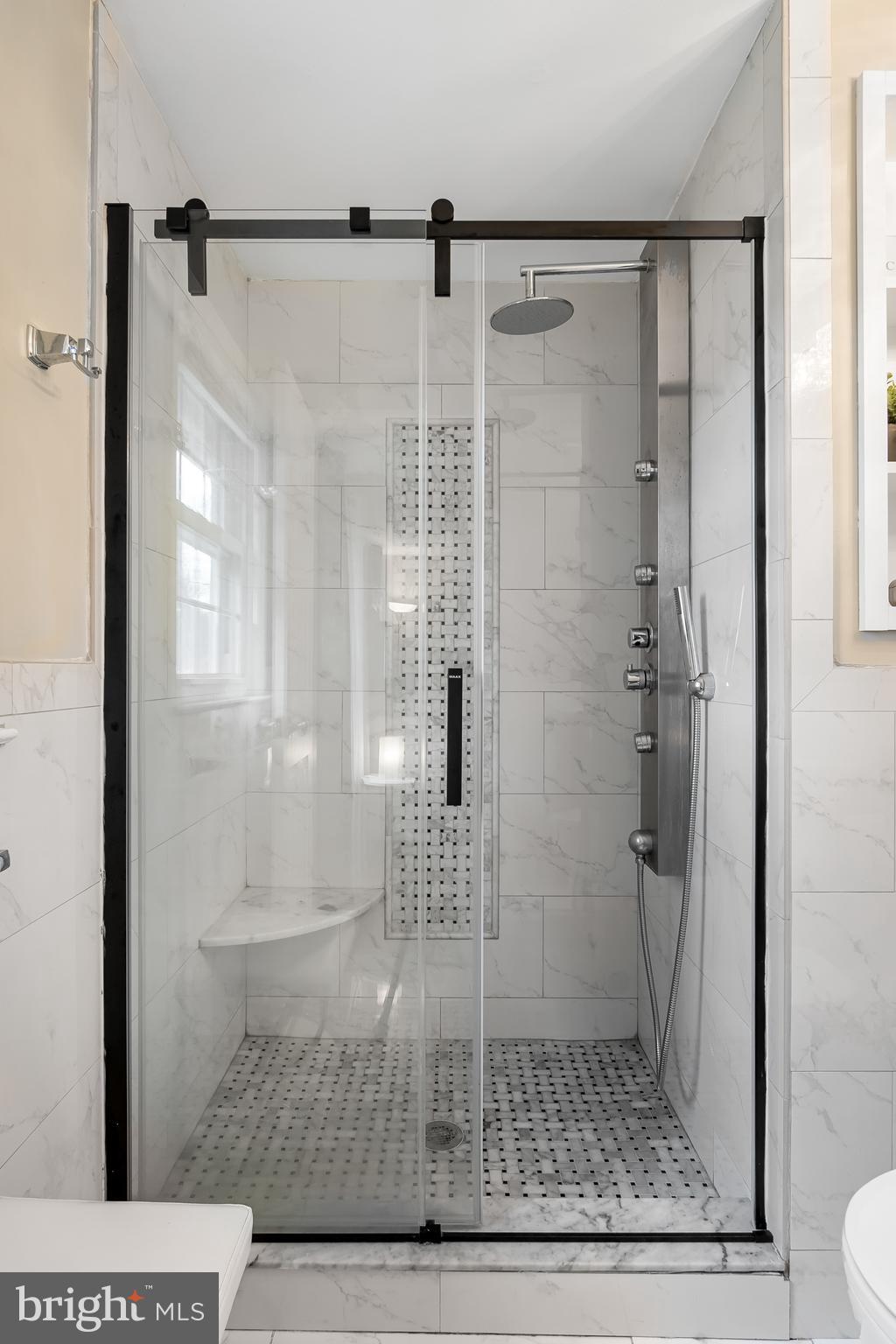 VILLAGE OF HICKORY RIDGE - Residential