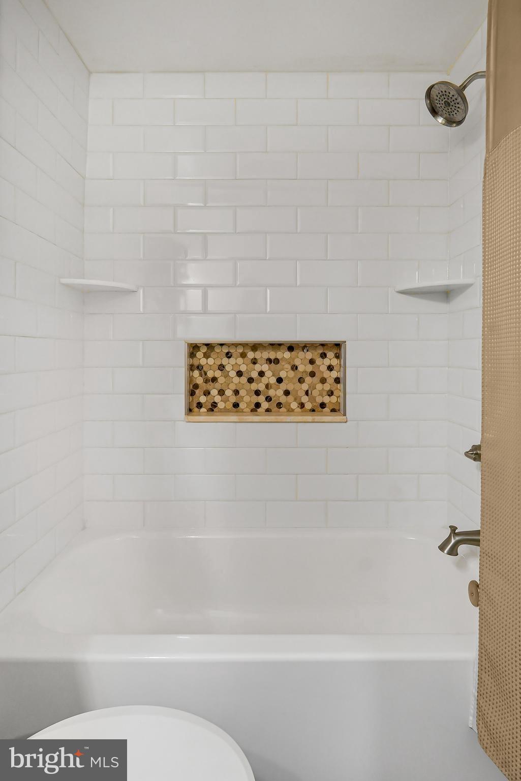 VILLAGE OF HICKORY RIDGE - Residential