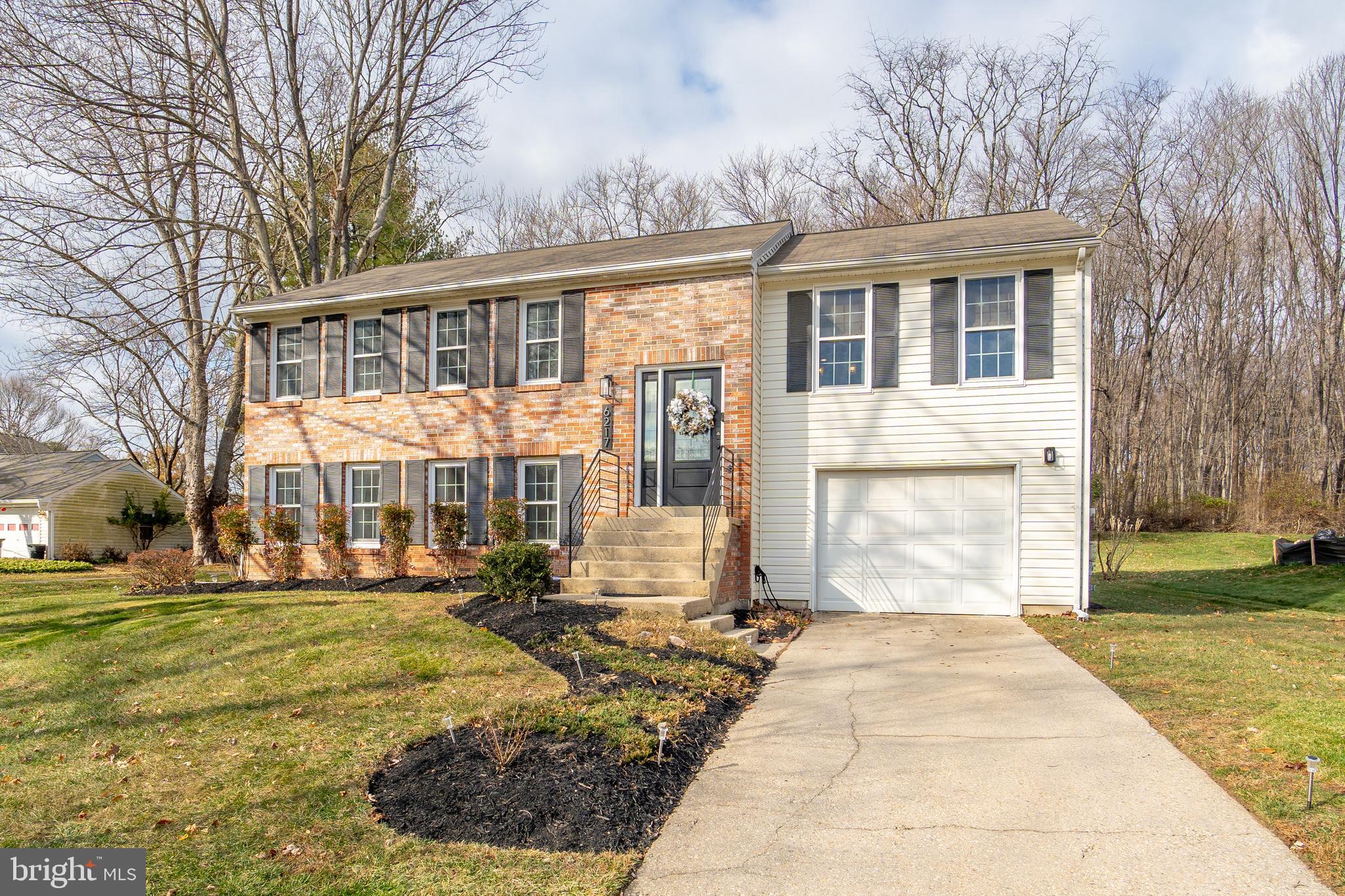 VILLAGE OF HICKORY RIDGE - Residential