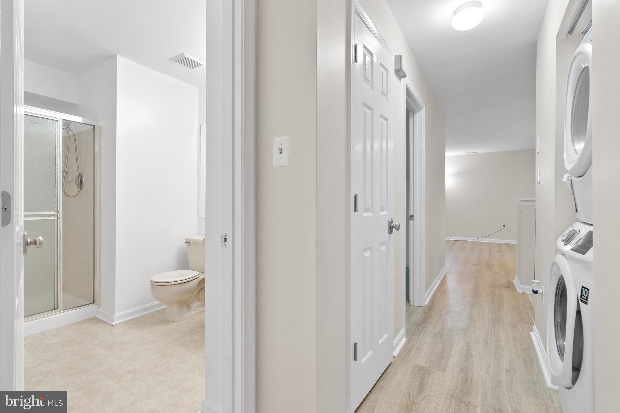 SURREY AT MANCHESTER LAKES - Residential