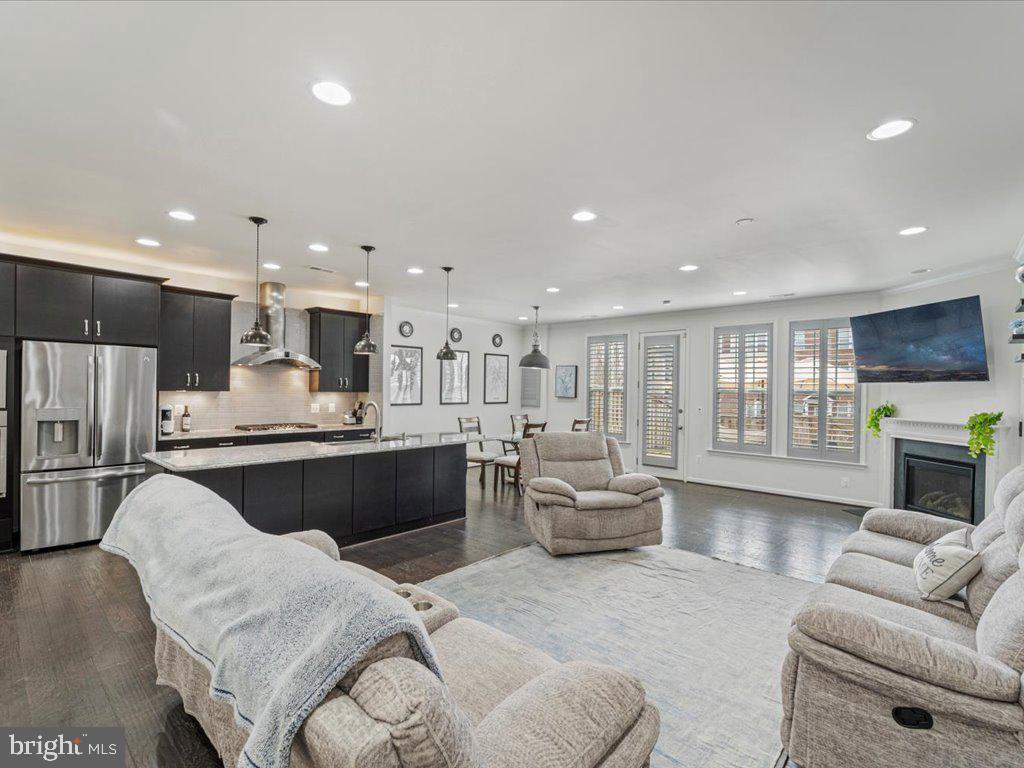 BRAMBLETON - Residential