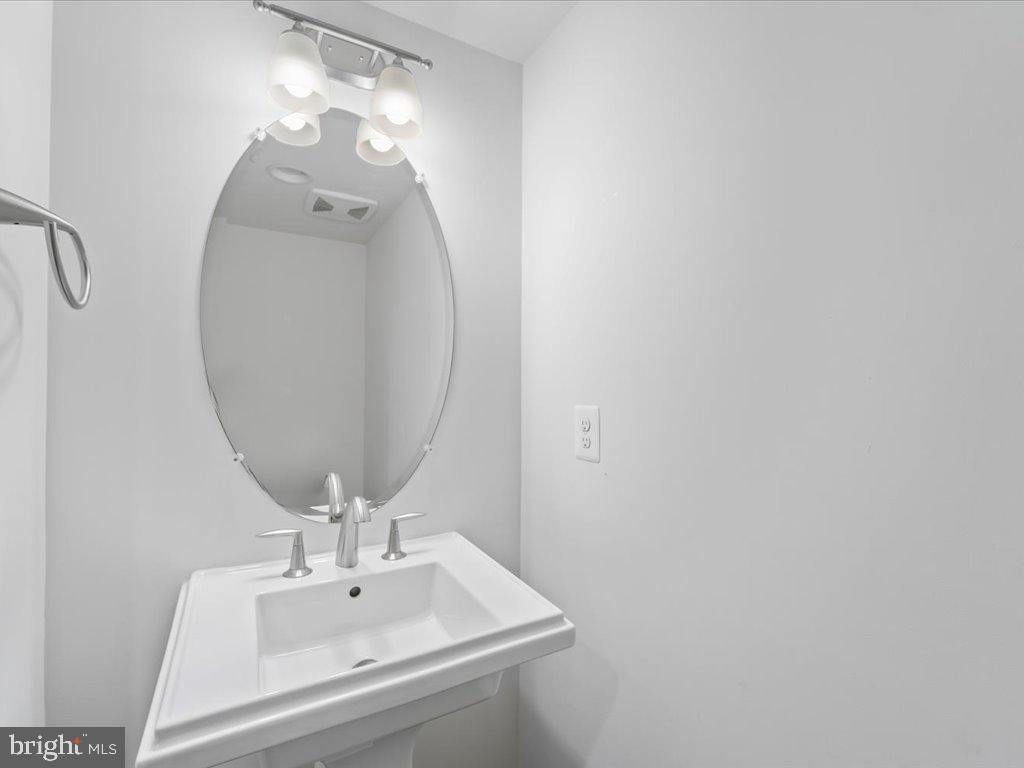 BRAMBLETON - Residential