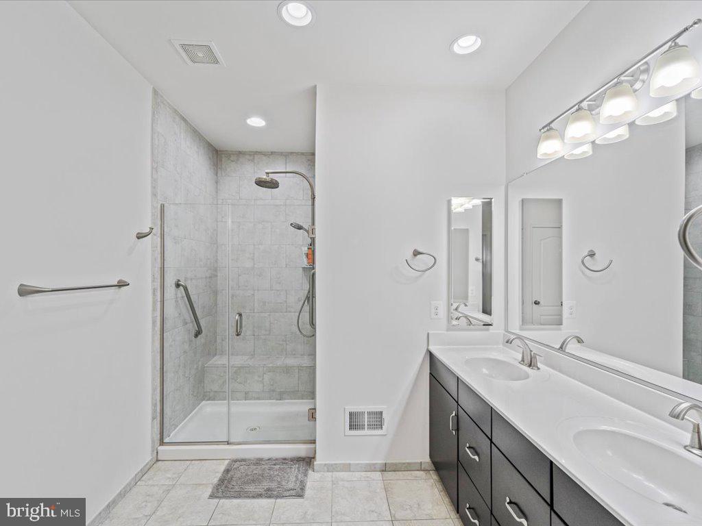 BRAMBLETON - Residential