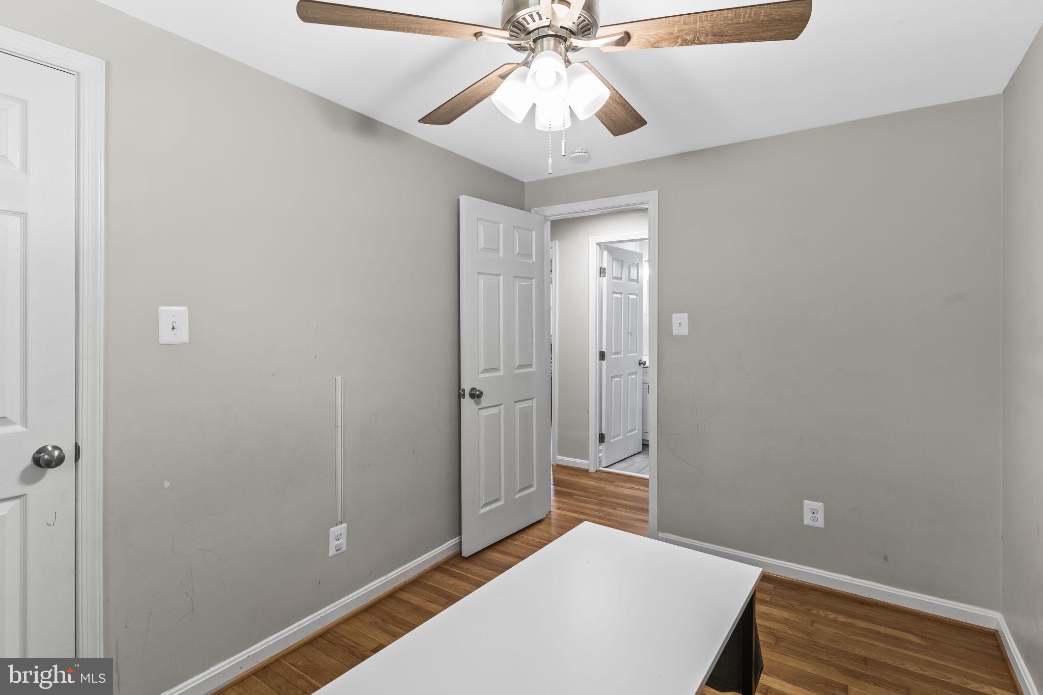 WARRINGTON HILLS - Residential