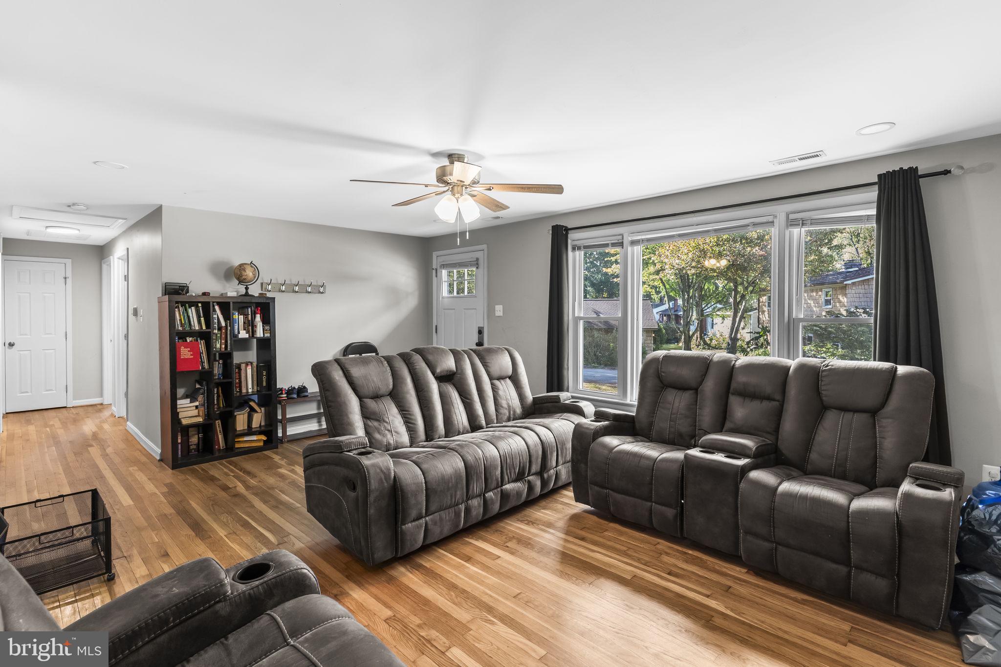 WARRINGTON HILLS - Residential