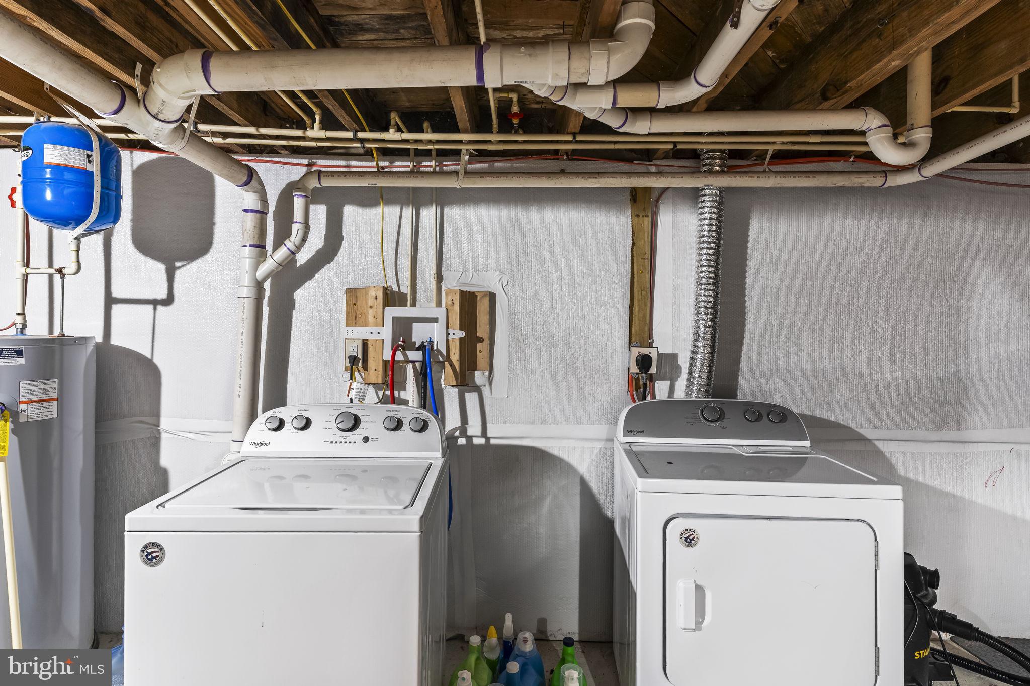 WARRINGTON HILLS - Residential