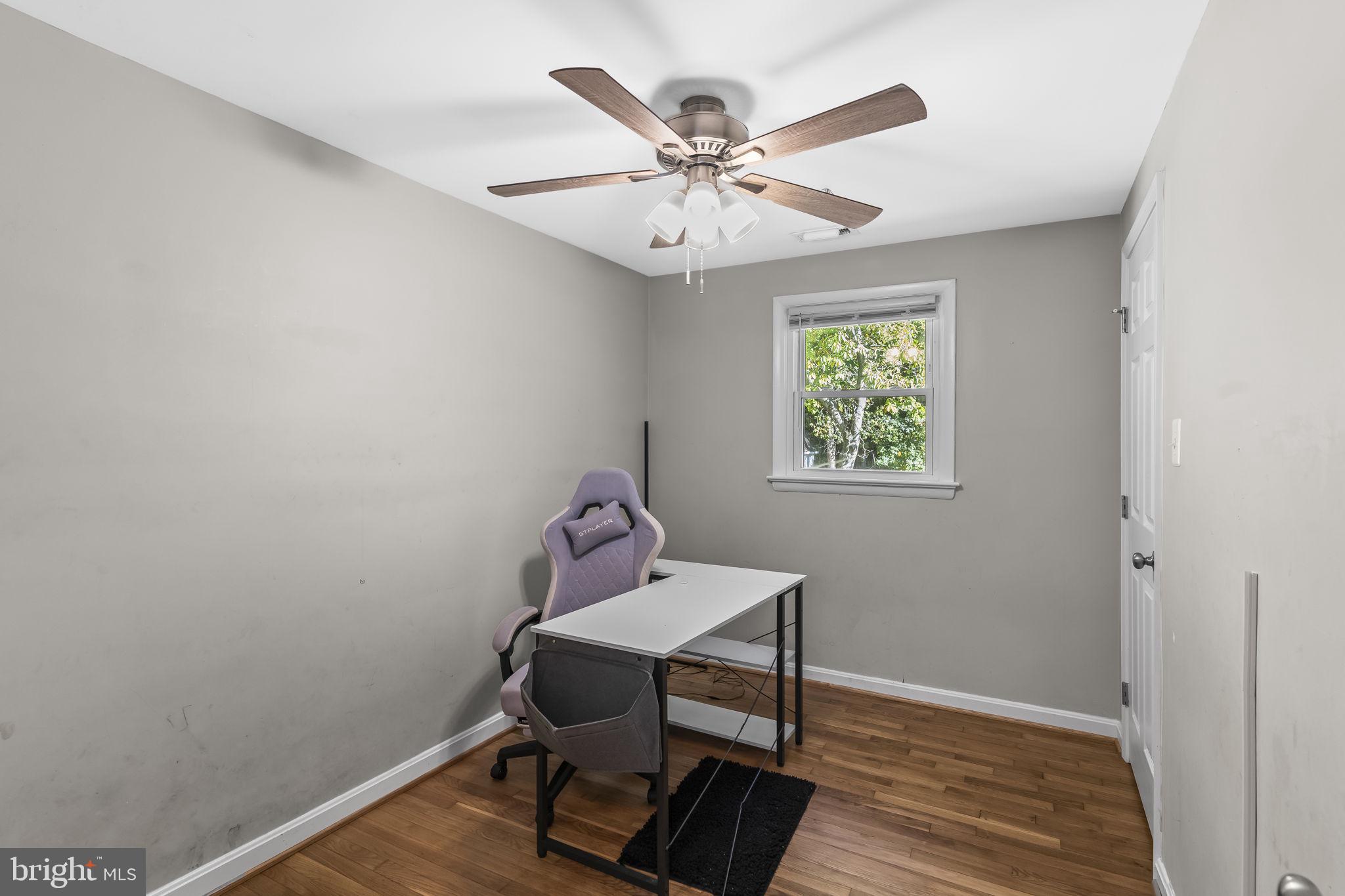 WARRINGTON HILLS - Residential