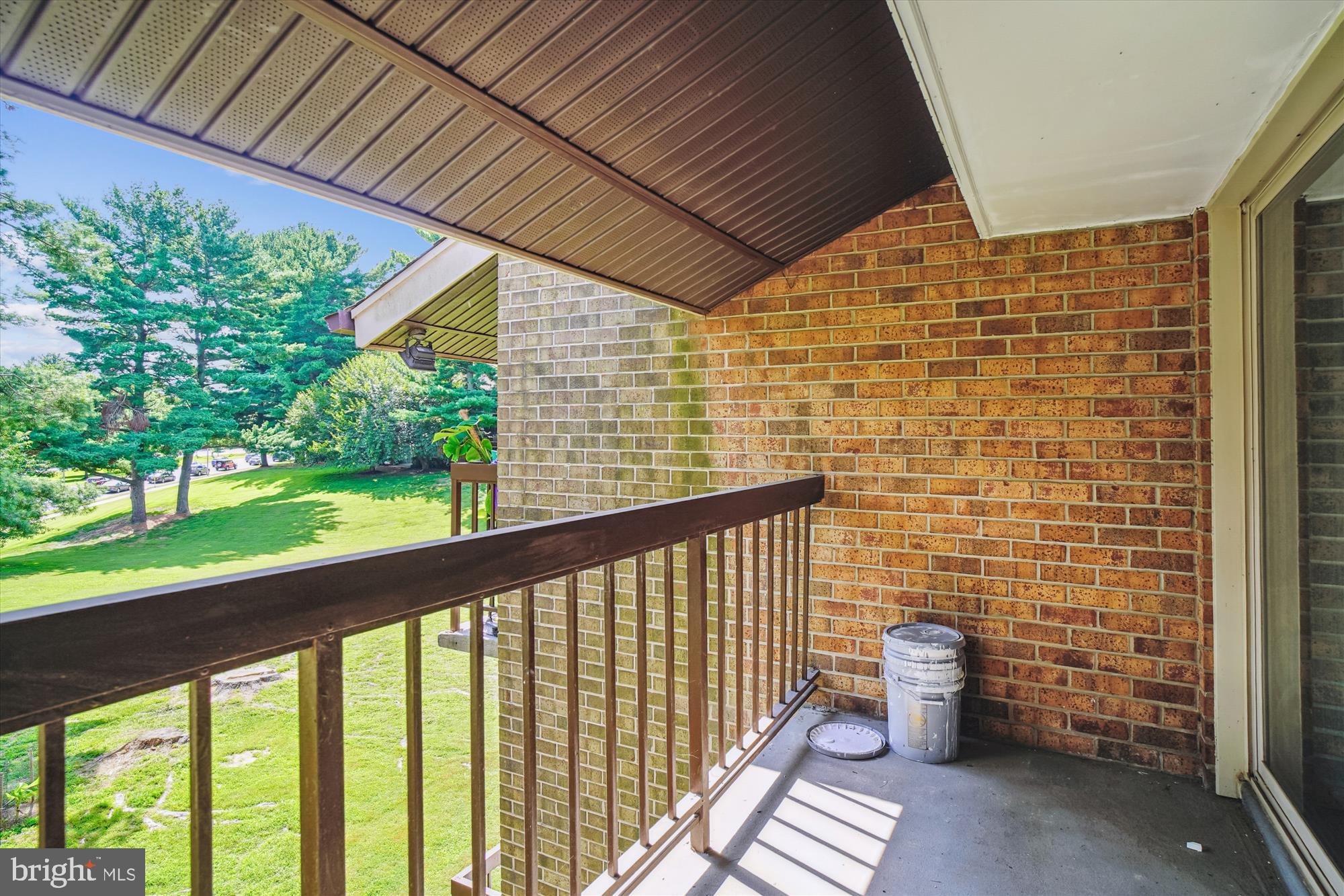 NORMANDIE ON THE LAKE I - Residential Lease