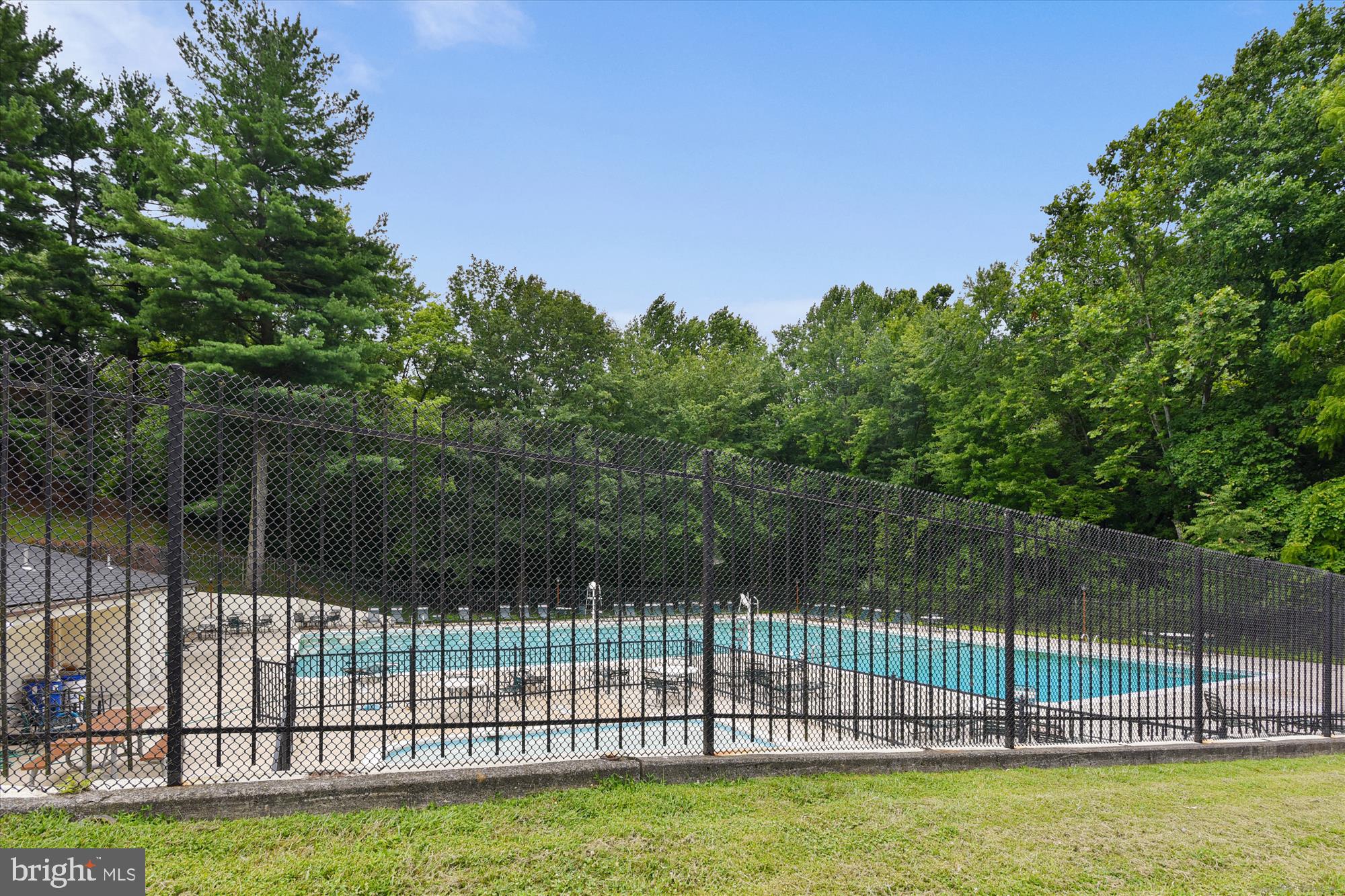 NORMANDIE ON THE LAKE I - Residential Lease